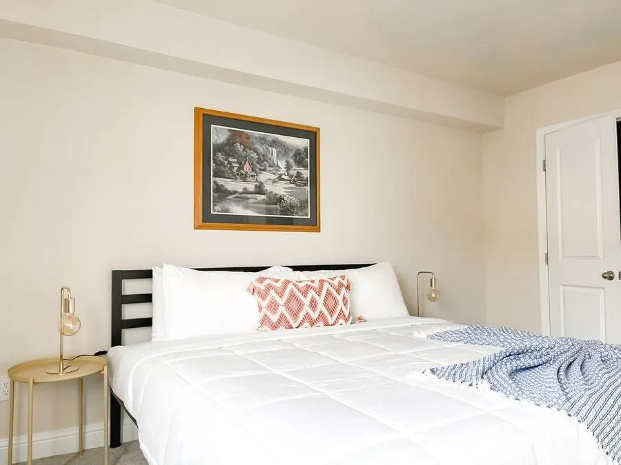 Bedroom, Bed in Sleepover 1BD 1BA Oklahoma City Apartments