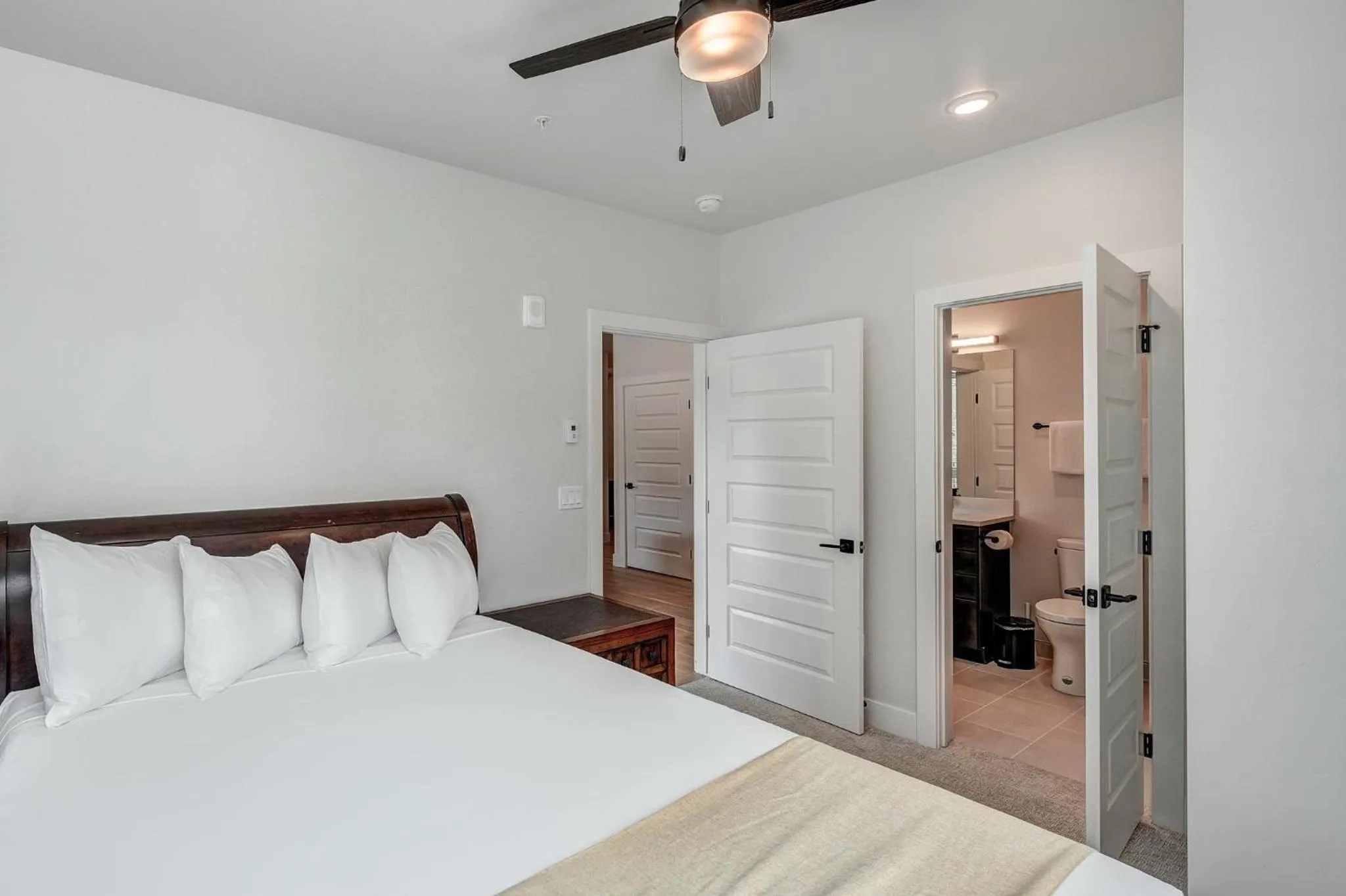 Bedroom, Bed in Lakeside Village by Keystone Resort