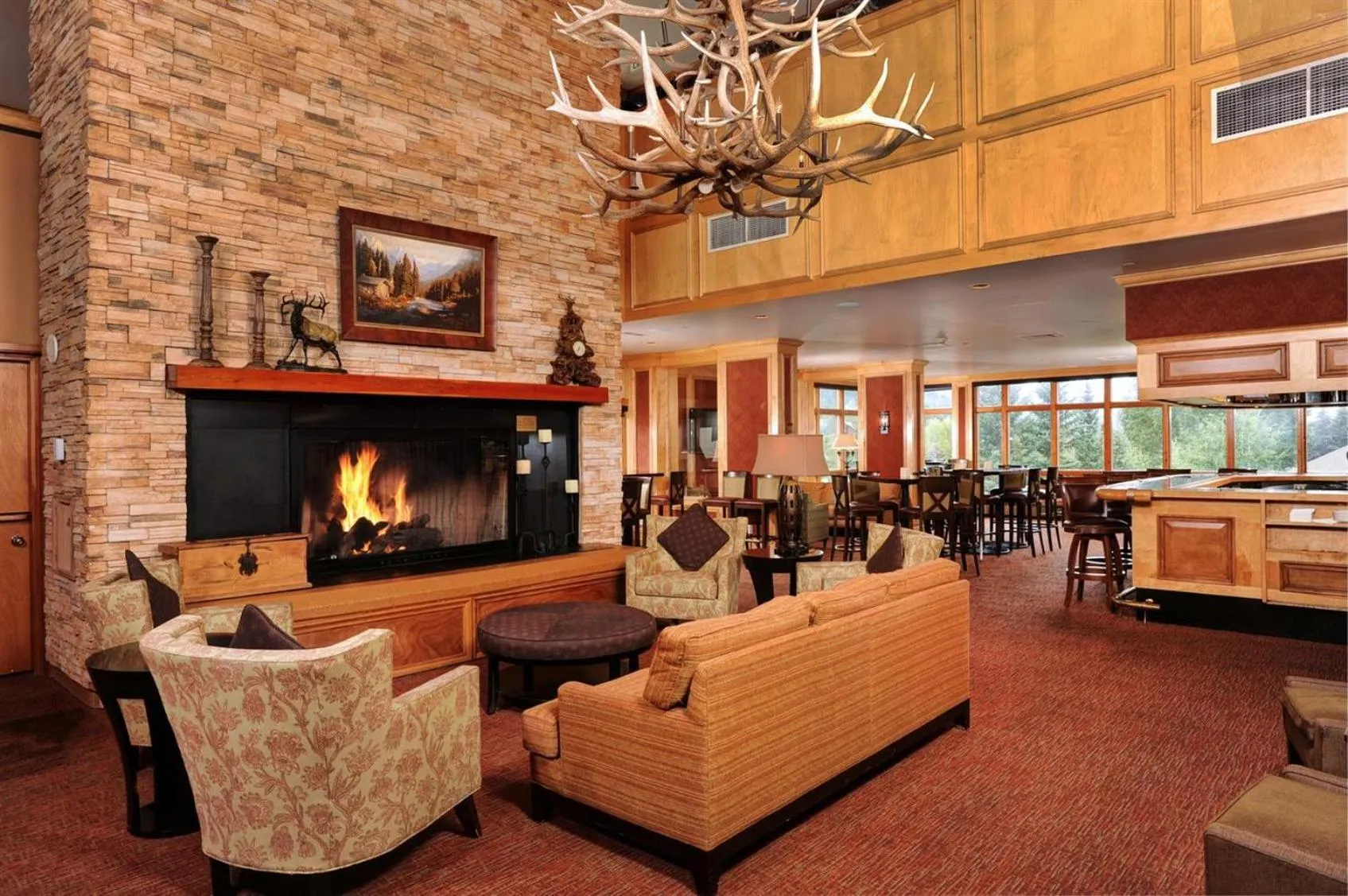 Lounge or bar in Lakeside Village by Keystone Resort