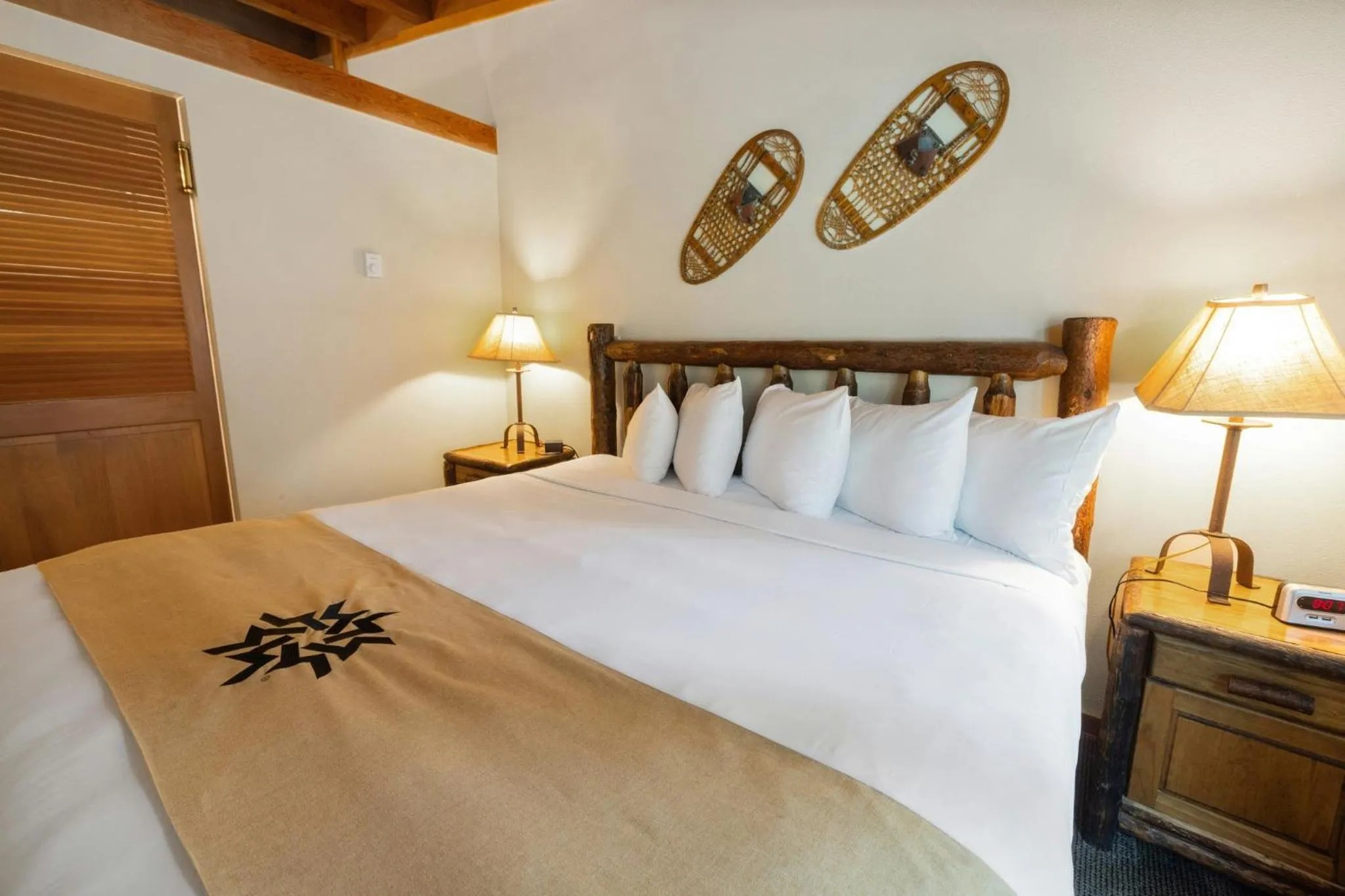 Bedroom, Bed in Evergreen Condominiums by Vail Resorts