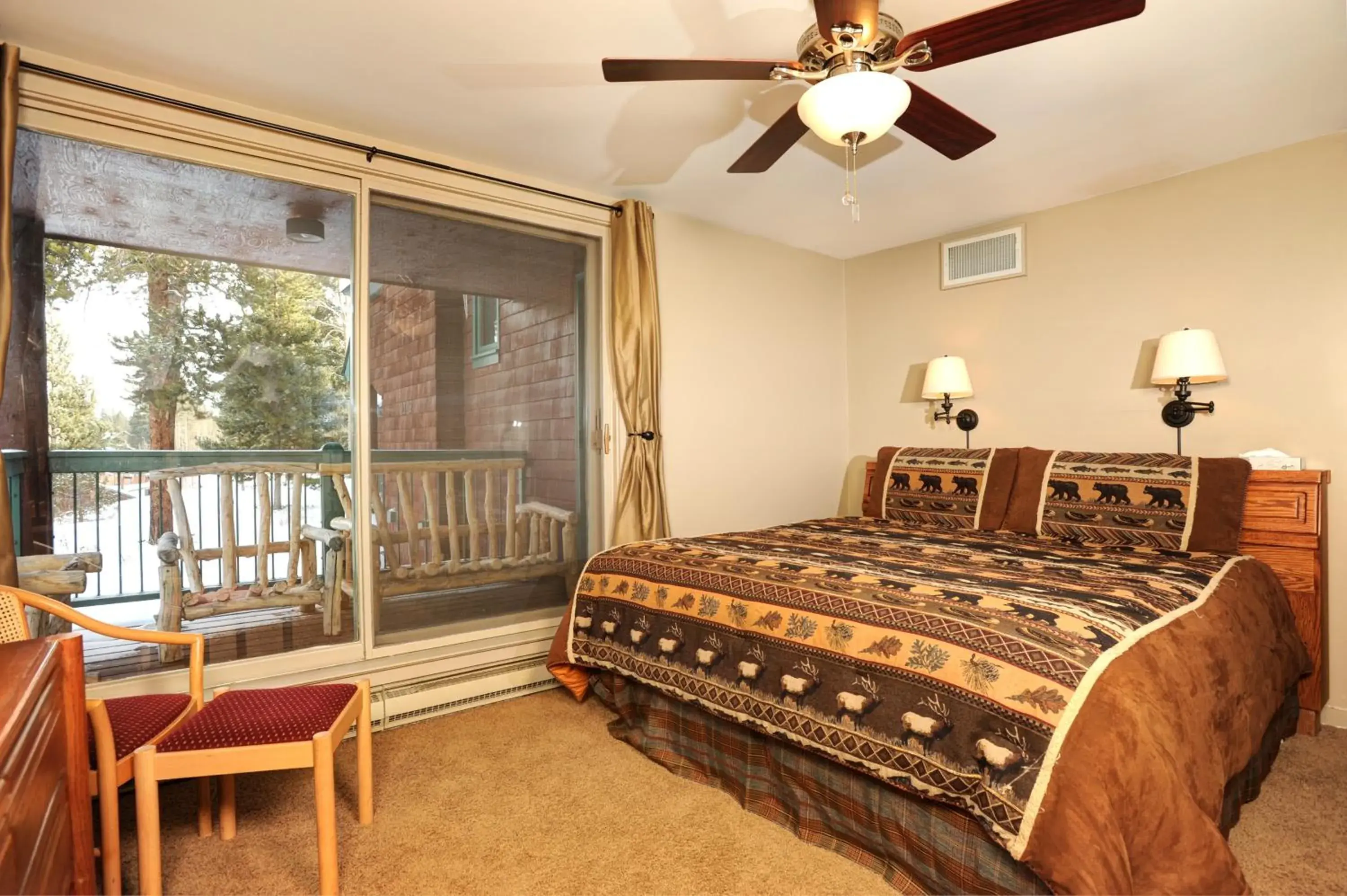 Bed in The Forest Neighborhood by Keystone Resort Bed in The Forest Neighborhood by Keystone Resort