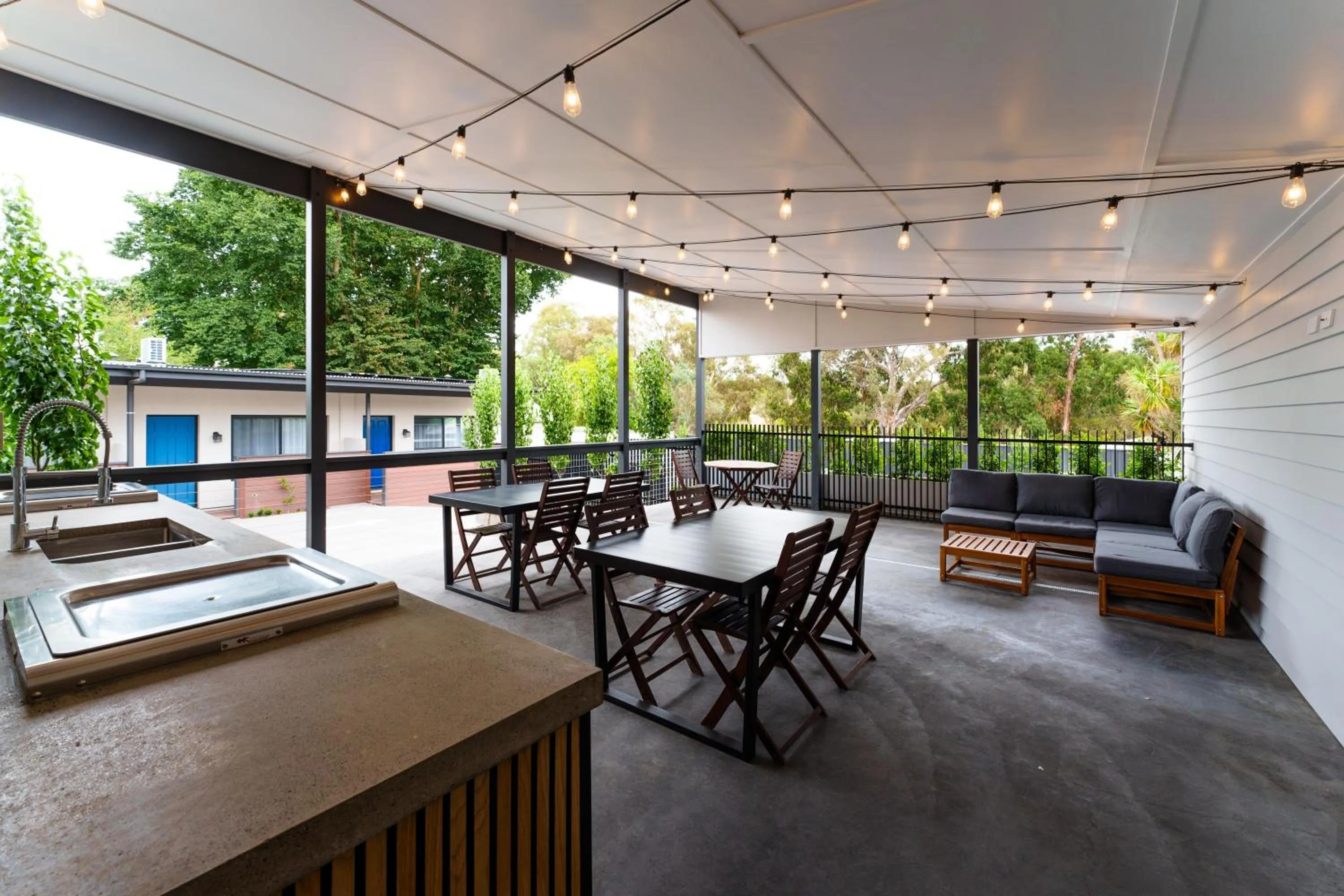 BBQ facilities in Aberdeen Lane