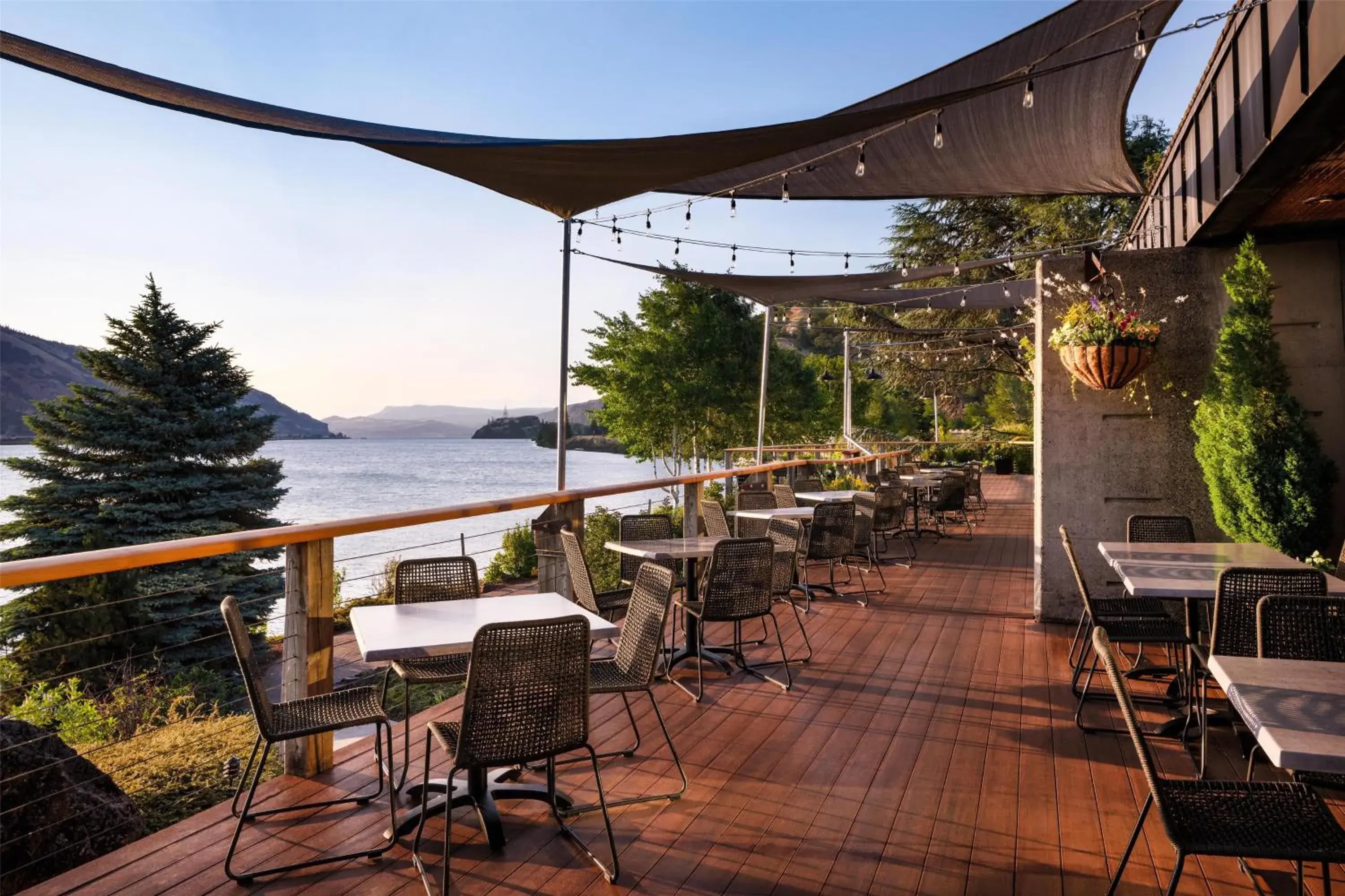 Restaurant/places to eat in Best Western Plus Hood River Inn Restaurant/places to eat in Best Western Plus Hood River Inn