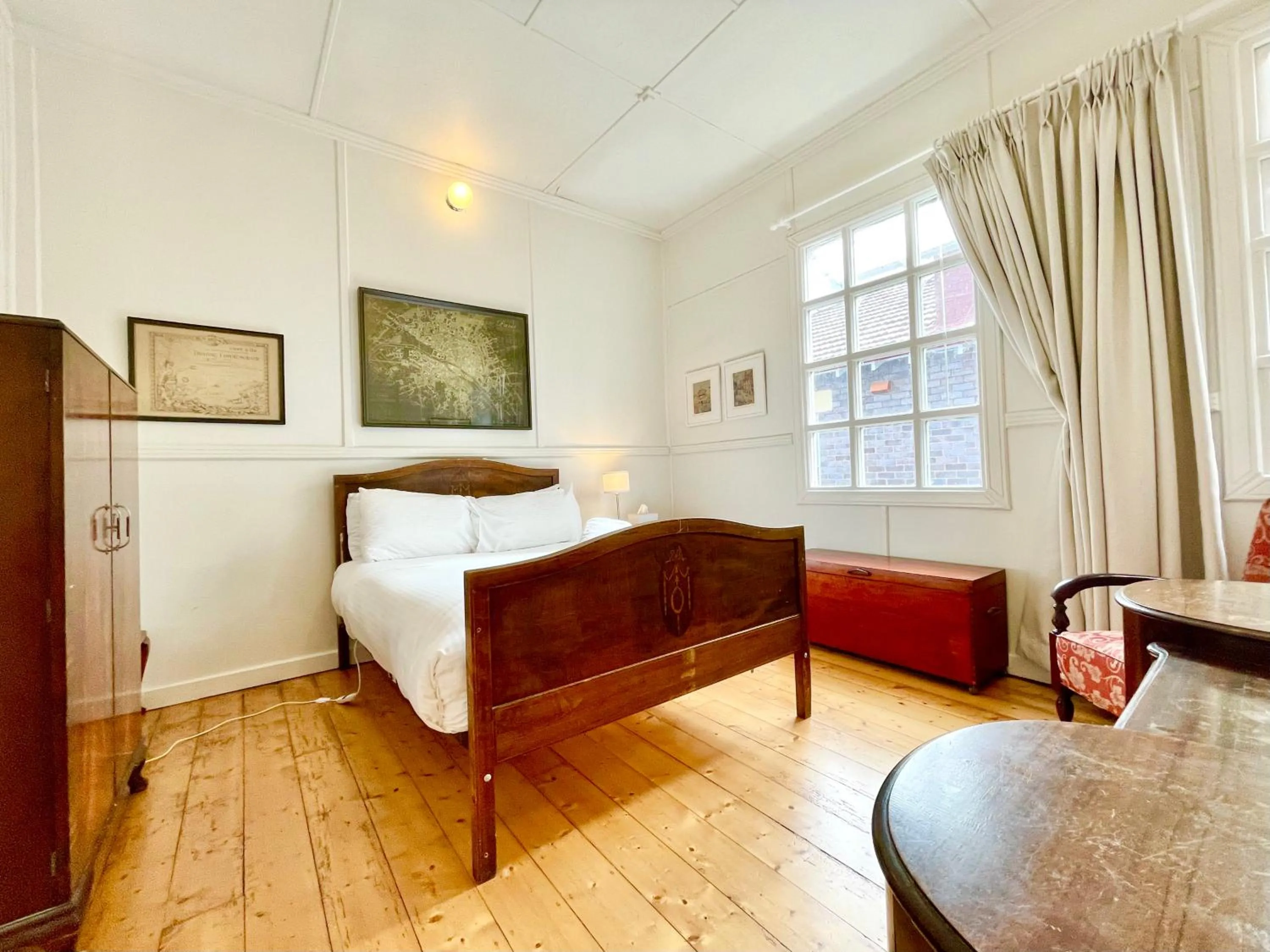 Bed in Plum Blossom Cottage