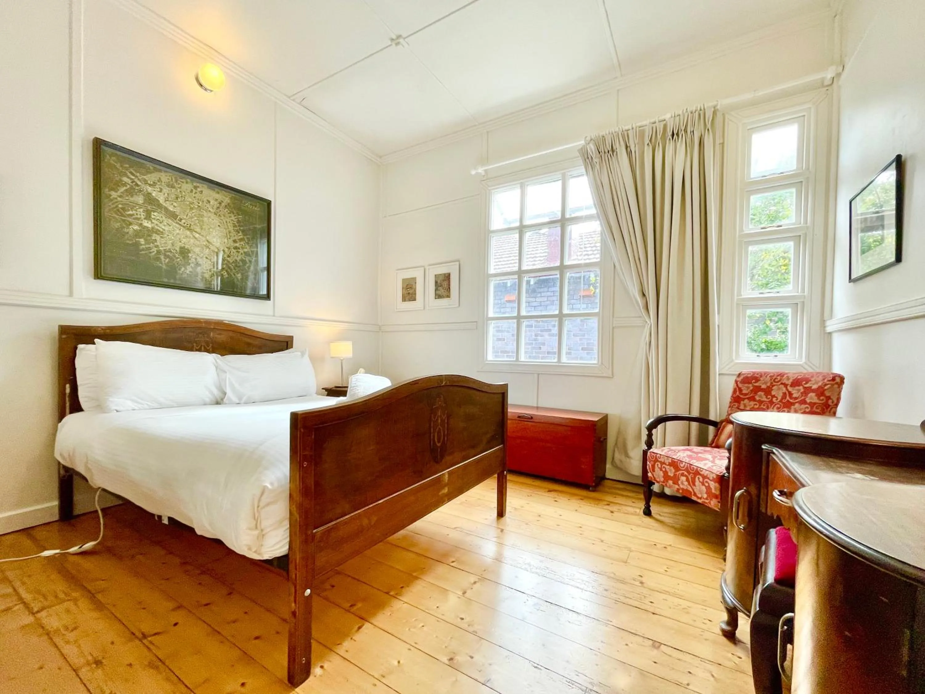 Bed in Plum Blossom Cottage