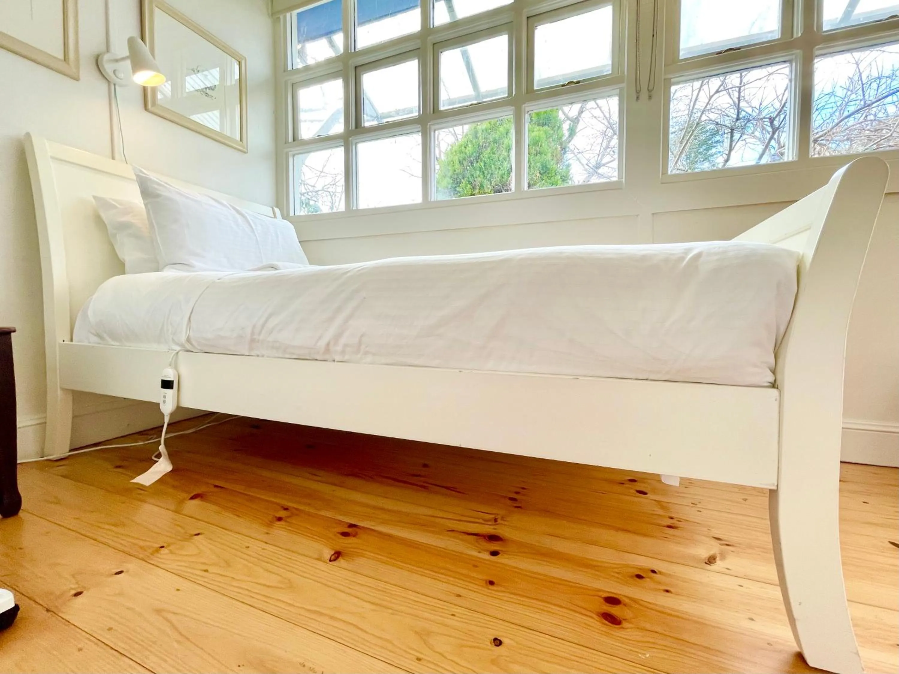 Bed in Plum Blossom Cottage