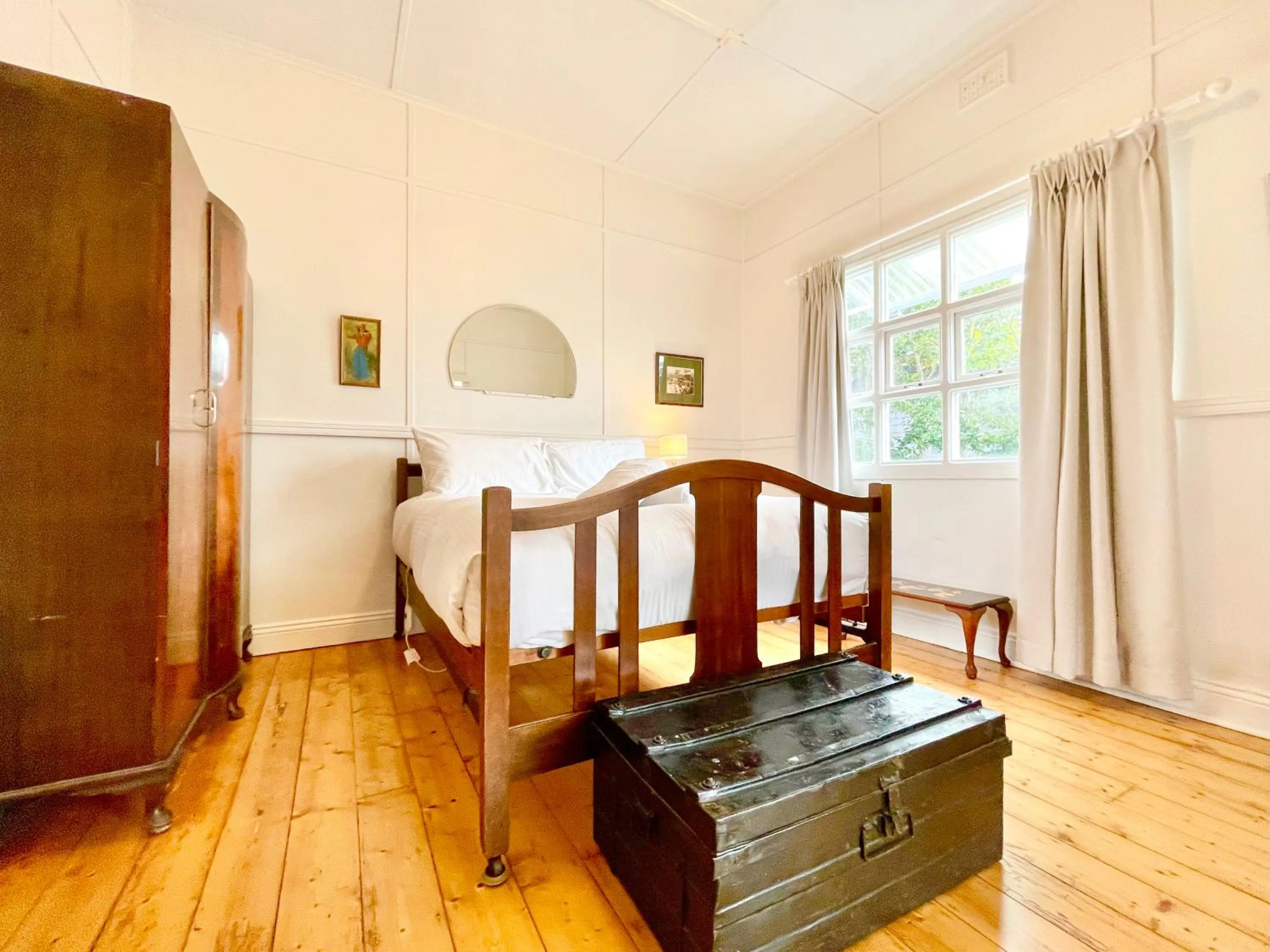 Bed in Plum Blossom Cottage