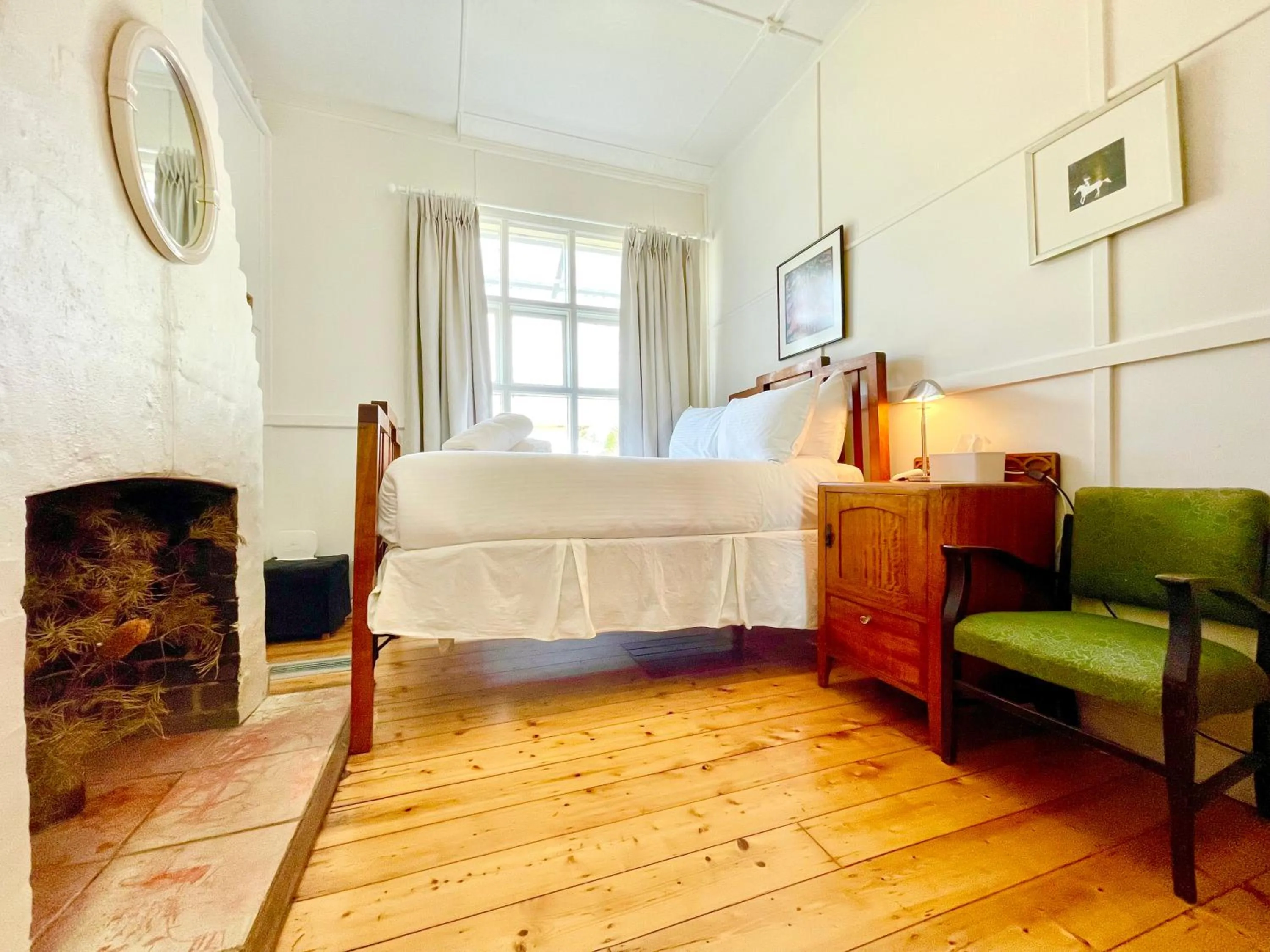 Bed in Plum Blossom Cottage