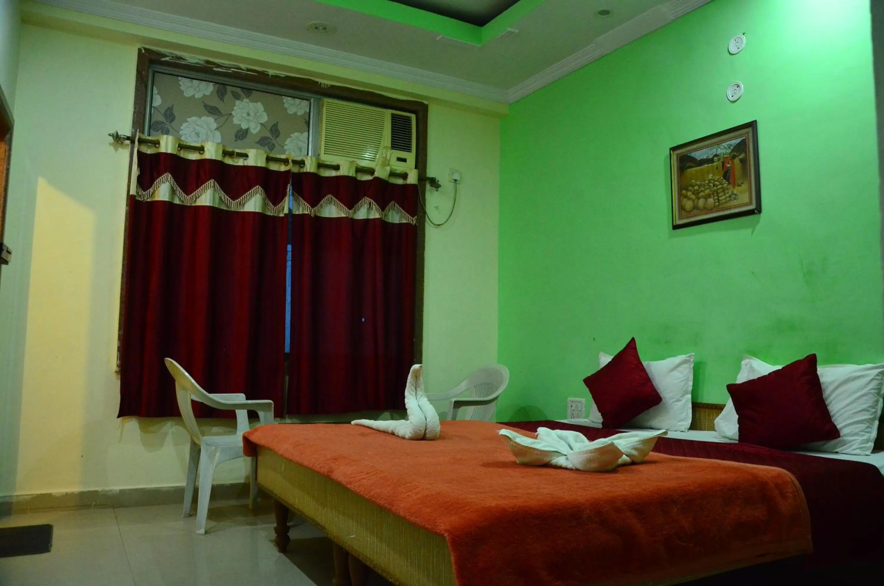 Bedroom, Bed in Brahma Paradise , A heritage haveli