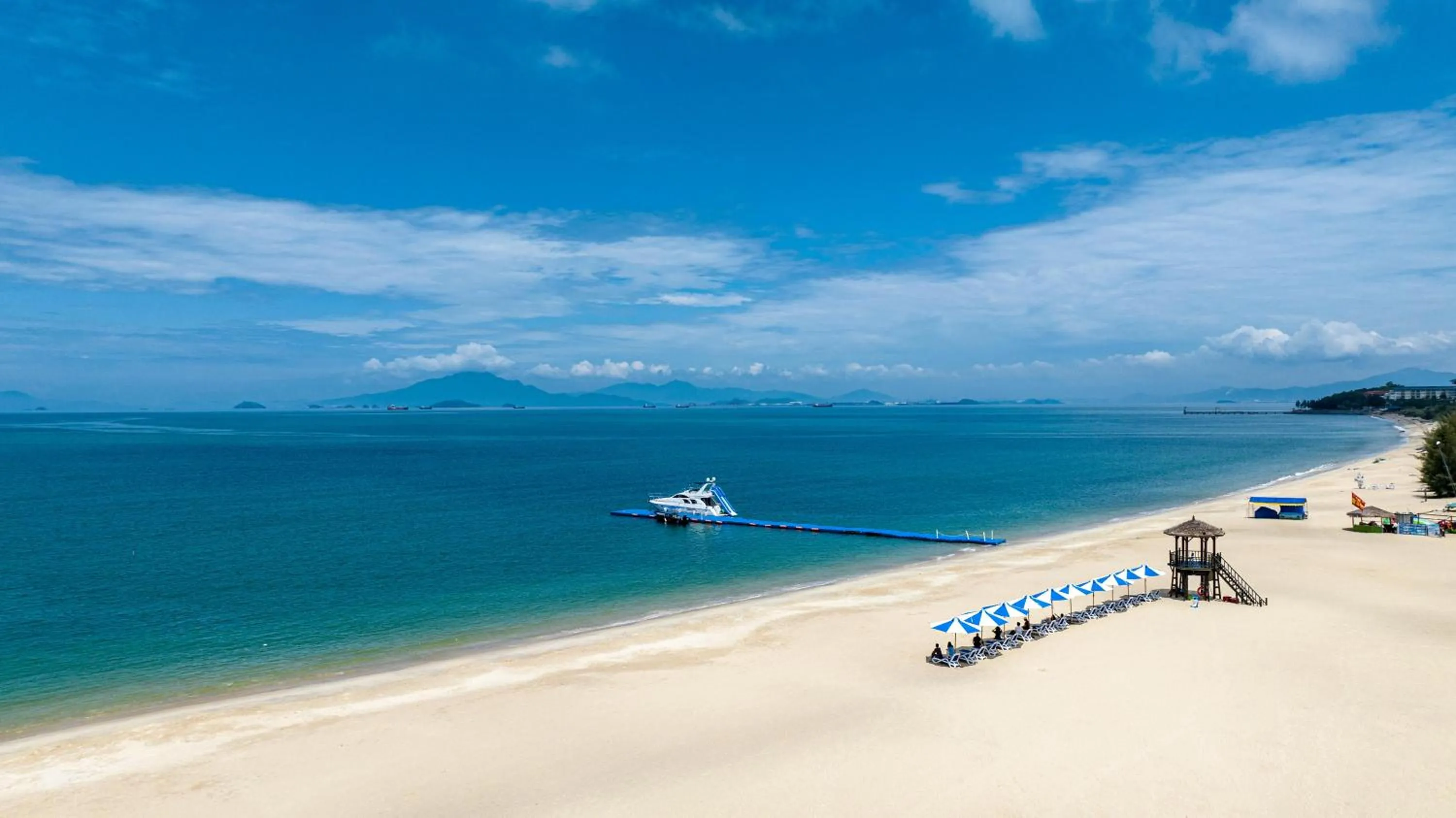 Property building in Huidong Regal Palace Resort