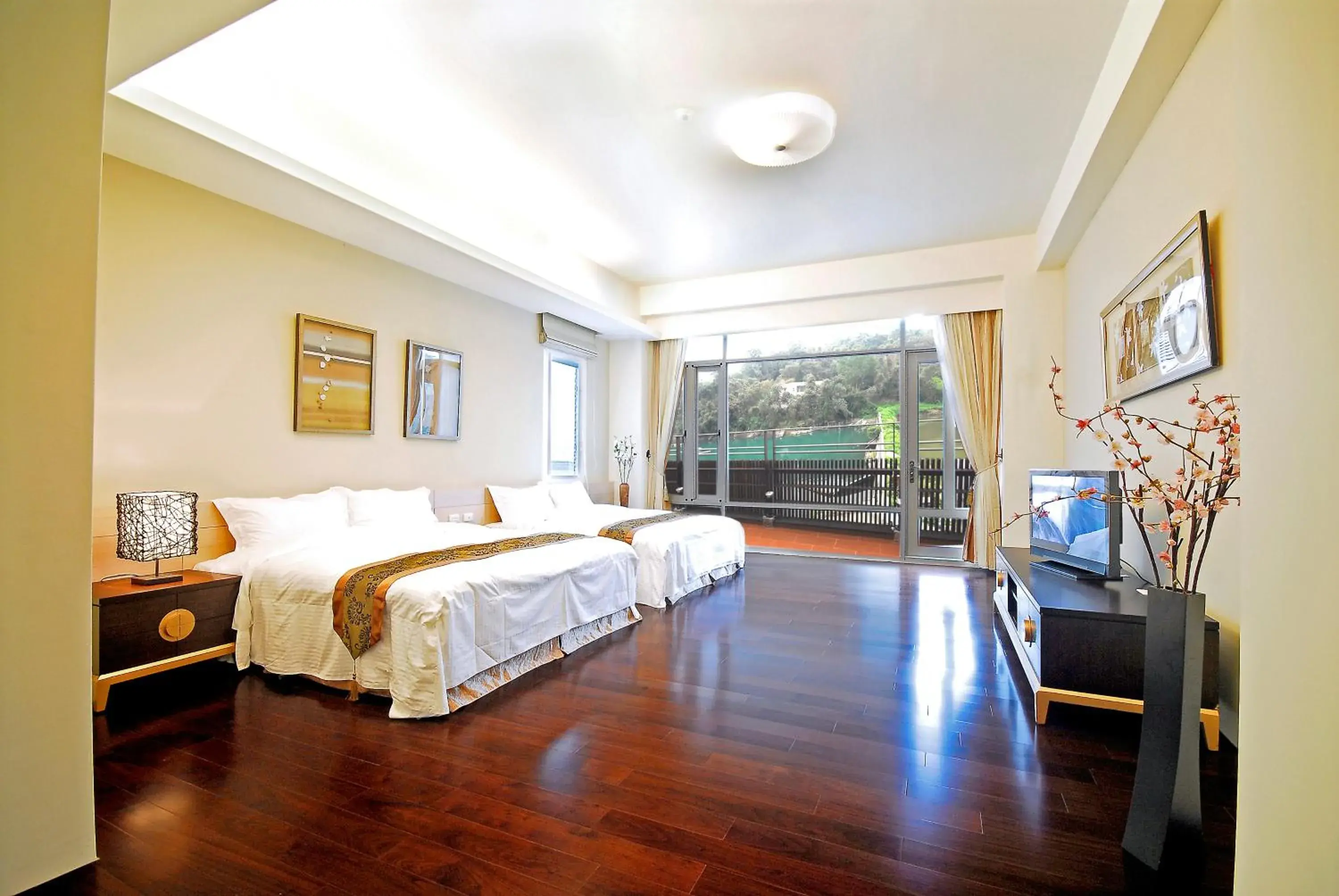 Day, Bed in Sun Moon Lake Karuizawa Villa Day, Bed in Sun Moon Lake Karuizawa Villa