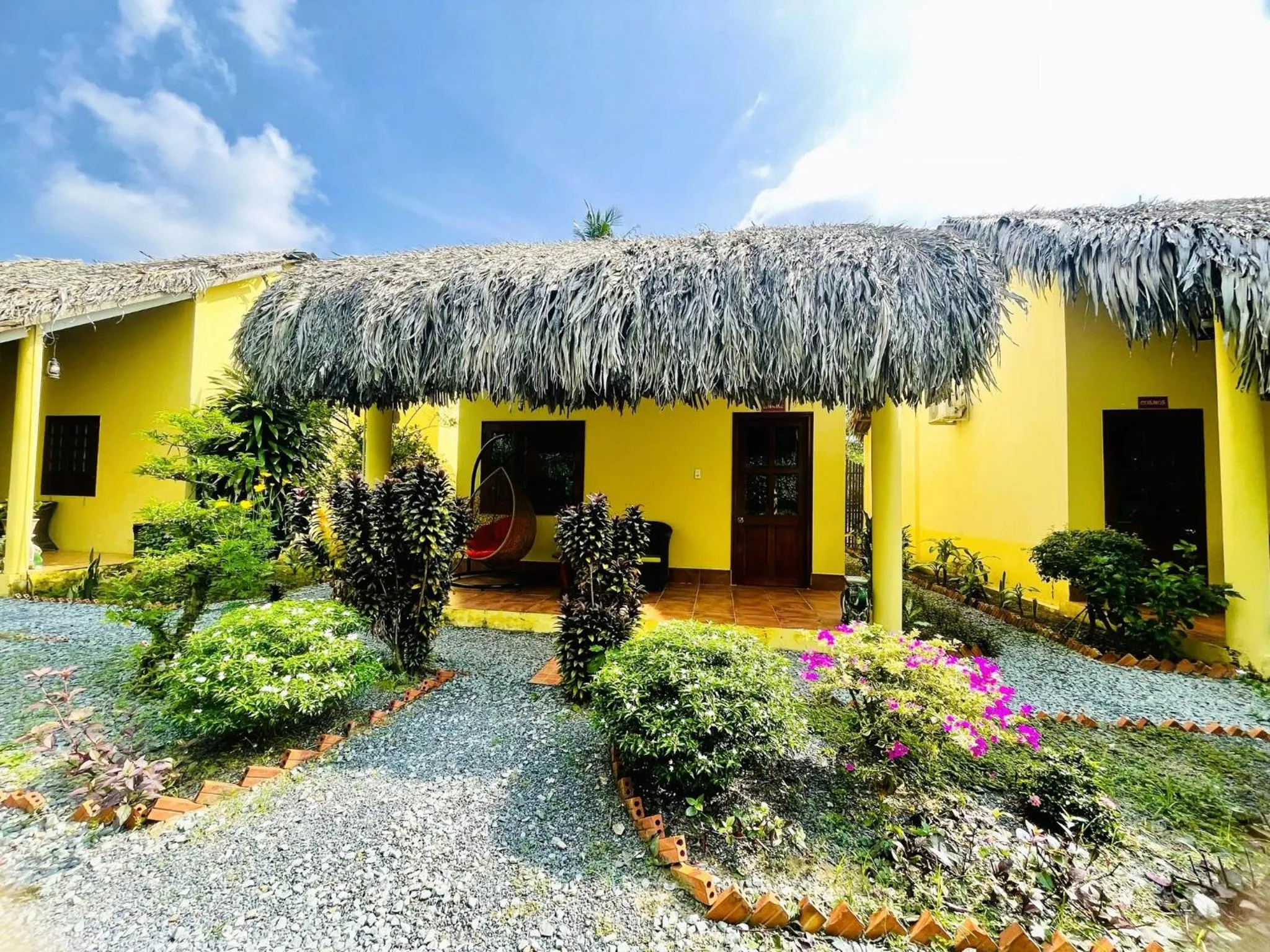 Garden in Mango Home Riverside Eco - Resort