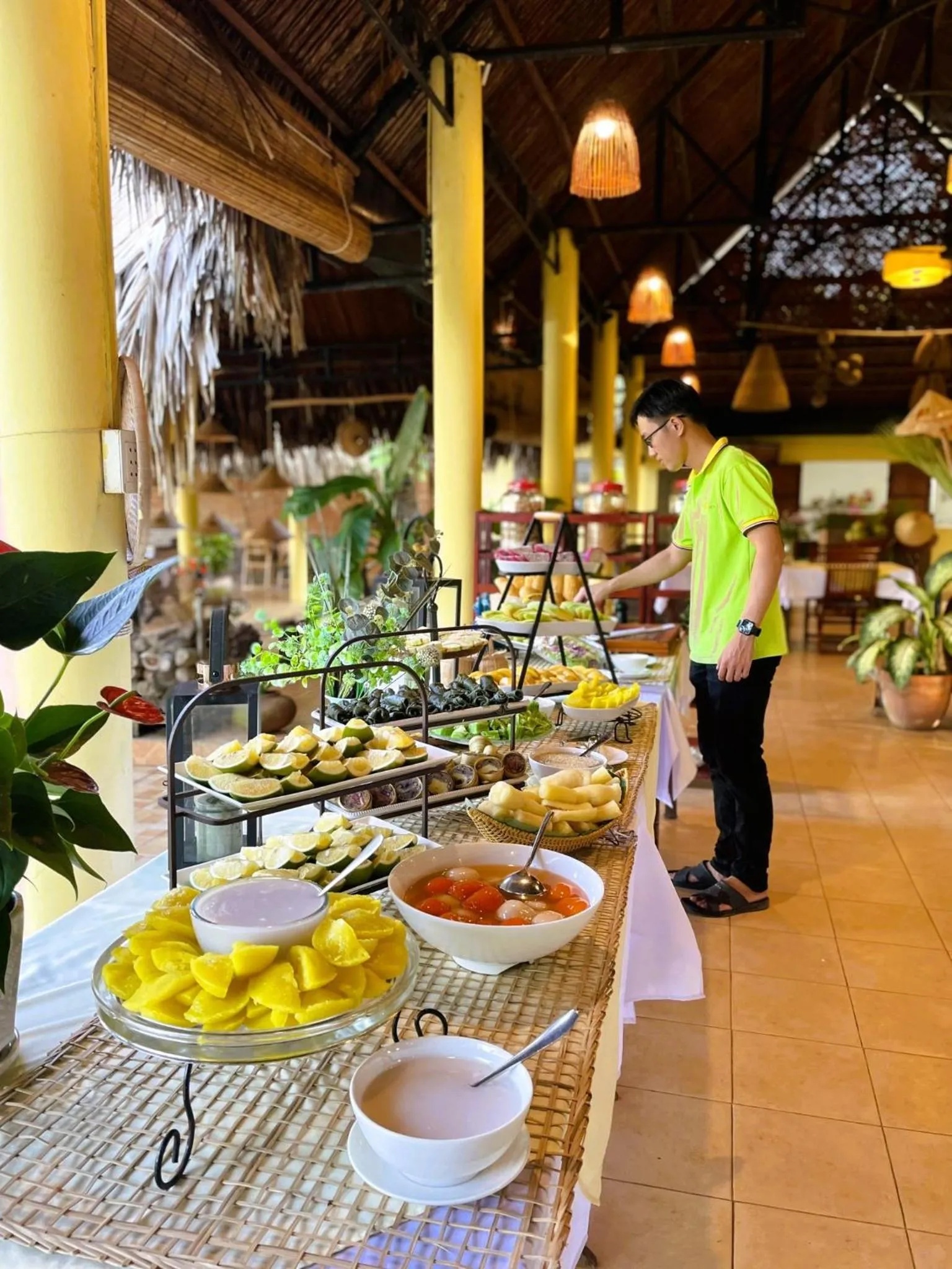 Breakfast in Mango Home Riverside Eco - Resort
