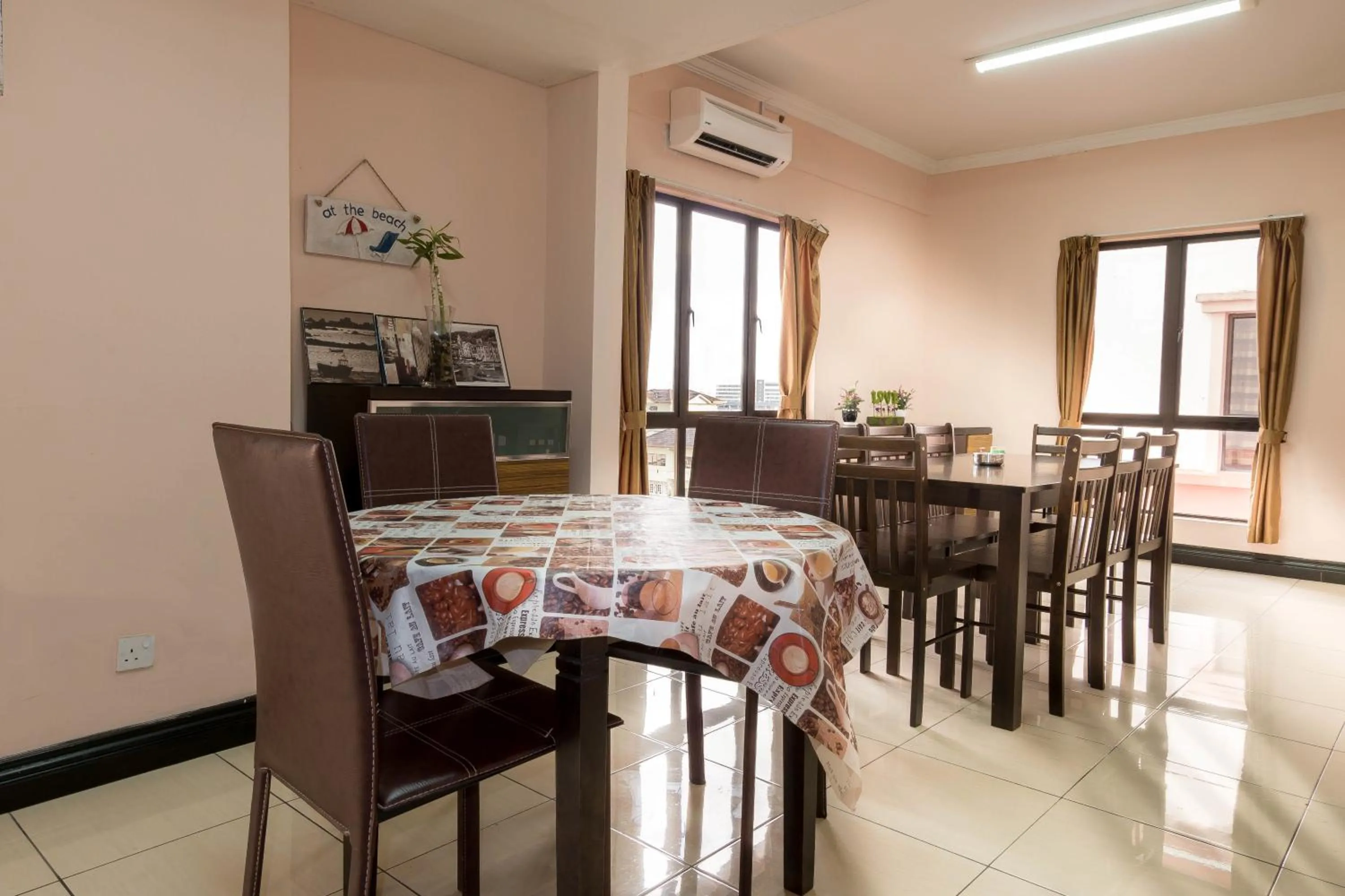 Dining area in North Borneo Paradise@Marina Court