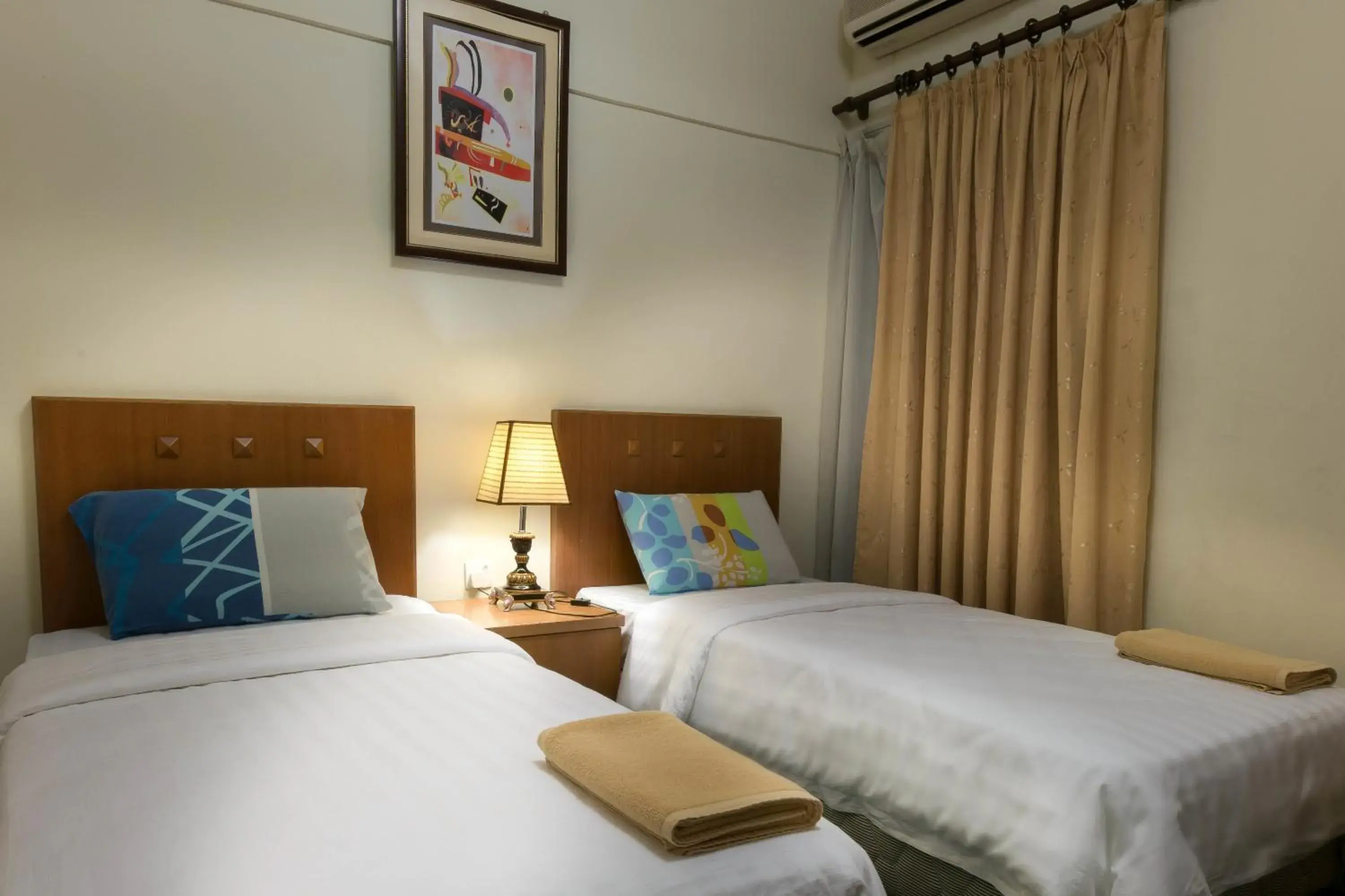 Bedroom, Bed in North Borneo Paradise@Marina Court