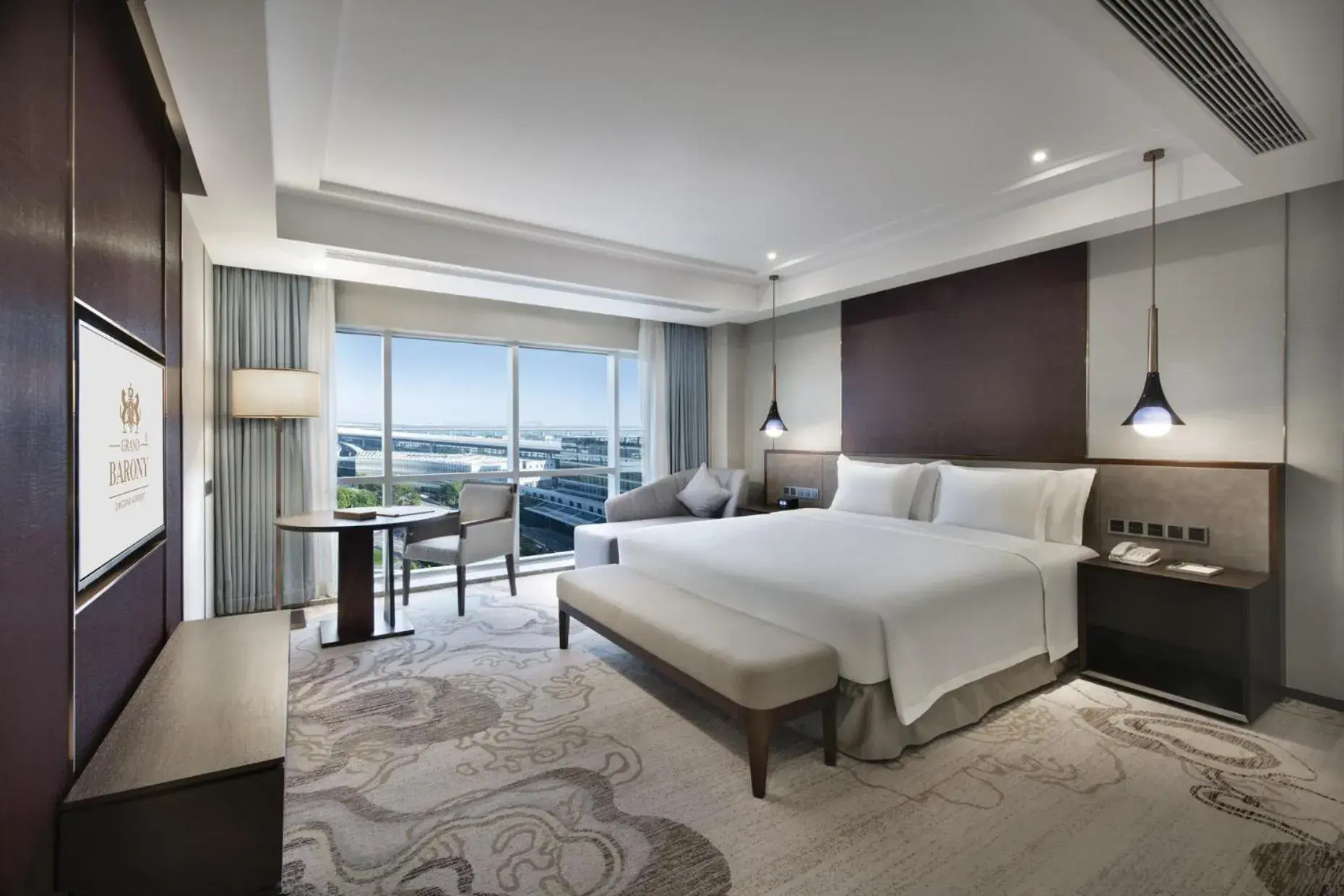 豪华套房 in Grand Barony Qingdao Airport Hotel 豪华套房 in Grand Barony Qingdao Airport Hotel