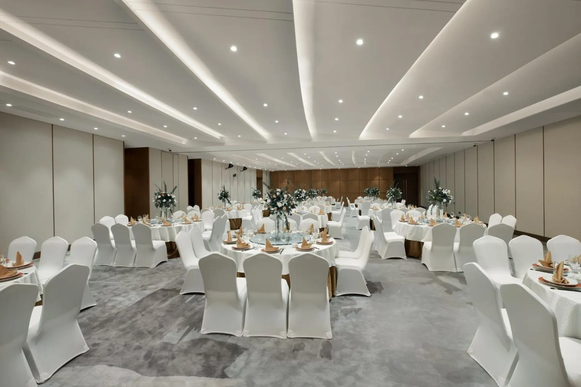 Meeting/conference room in Grand Barony Qingdao Airport Hotel