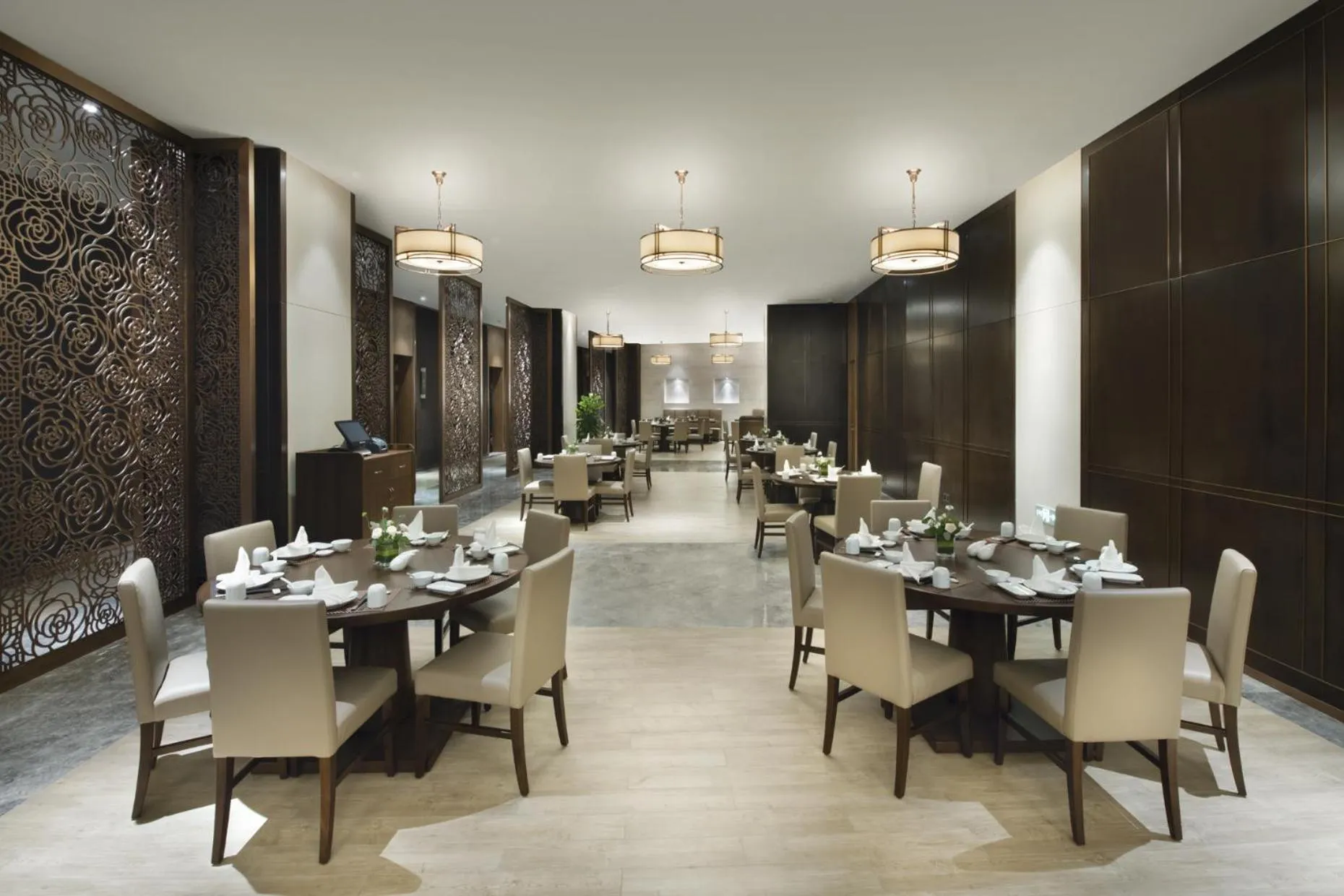 Restaurant/places to eat in Grand Barony Qingdao Airport Hotel