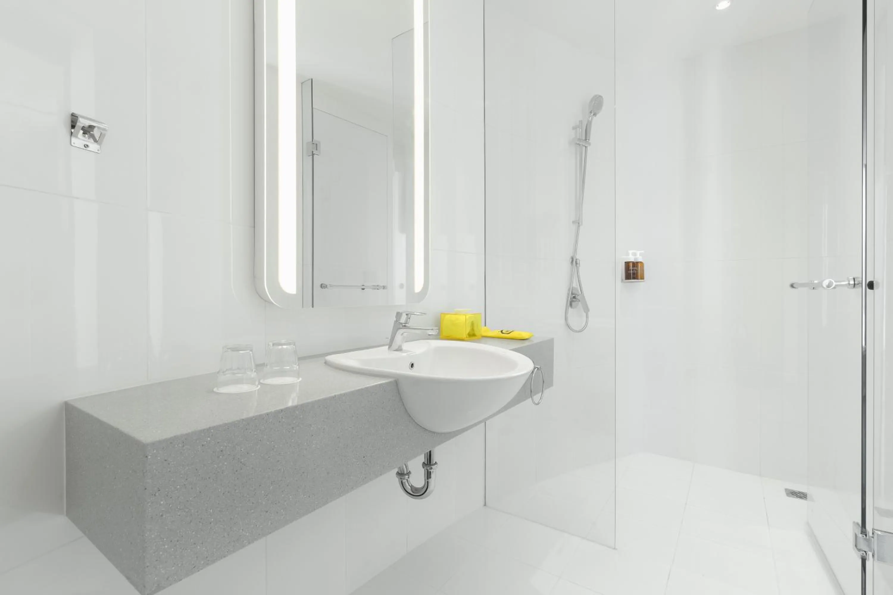 Bathroom in YELLO Hotel Kuta Beachwalk Bali