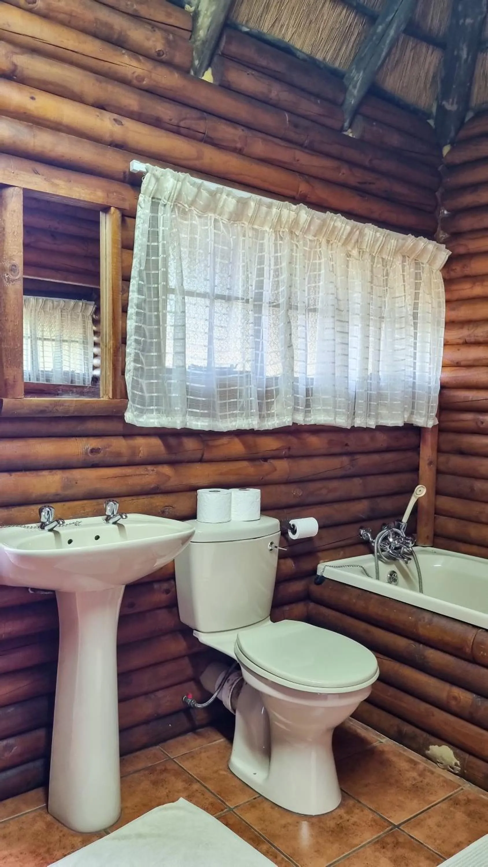 Bathroom in Kwalata Game Lodge