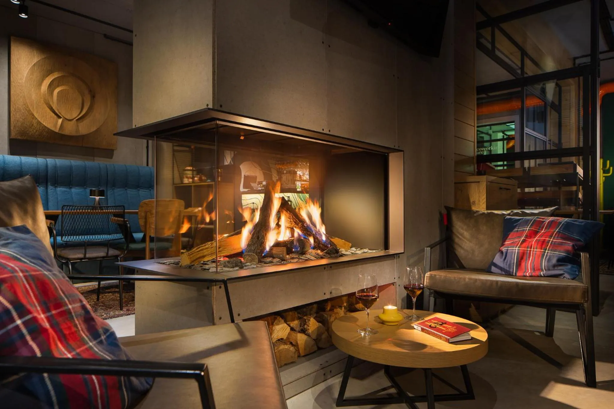 flat iron in Hotel COTA1110