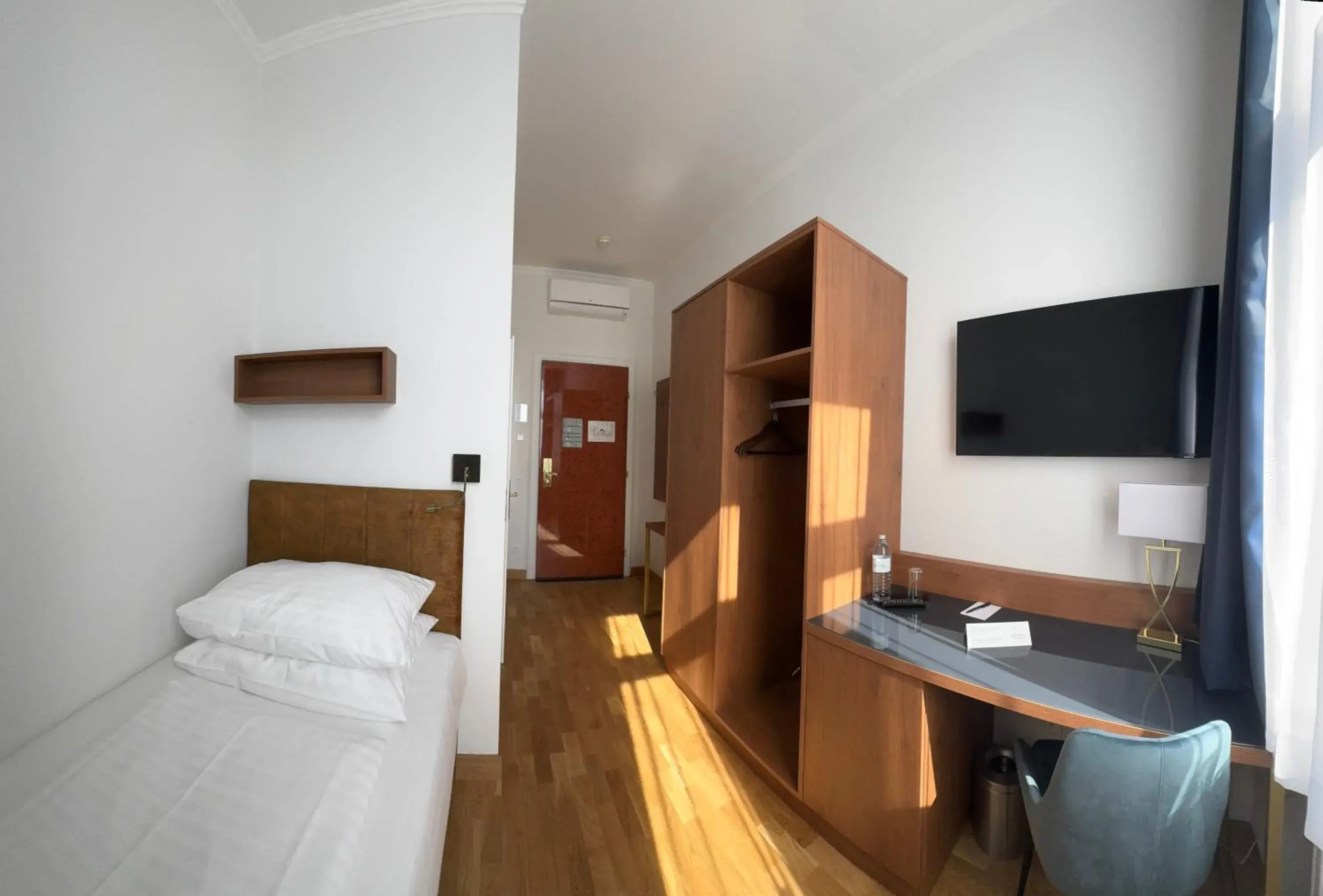 Bed in Hotel Secession an der Oper Bed in Hotel Secession an der Oper