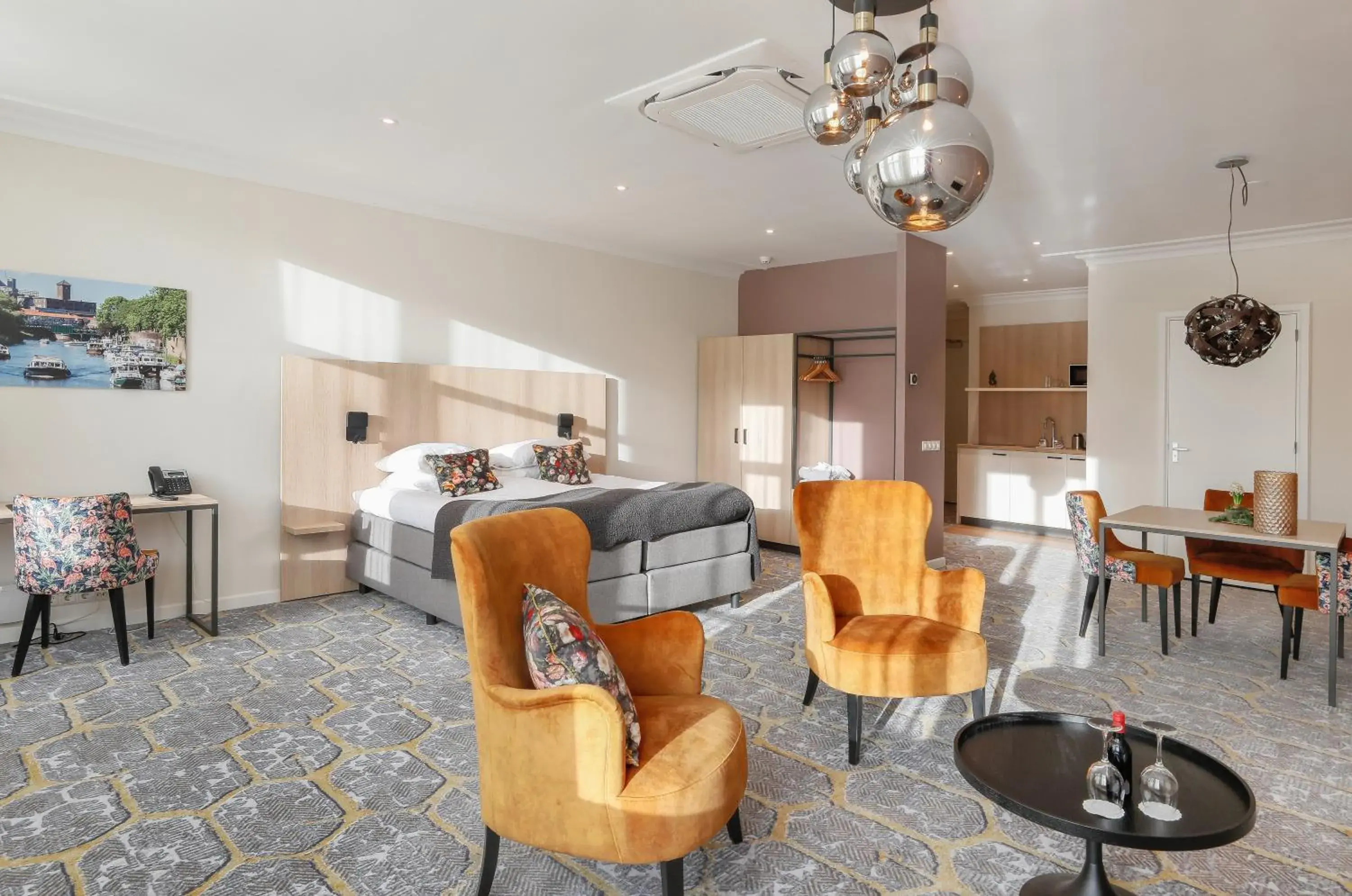 Deluxe Junior Suite in Boutique Hotel Jeroen Deluxe Junior Suite in Boutique Hotel Jeroen