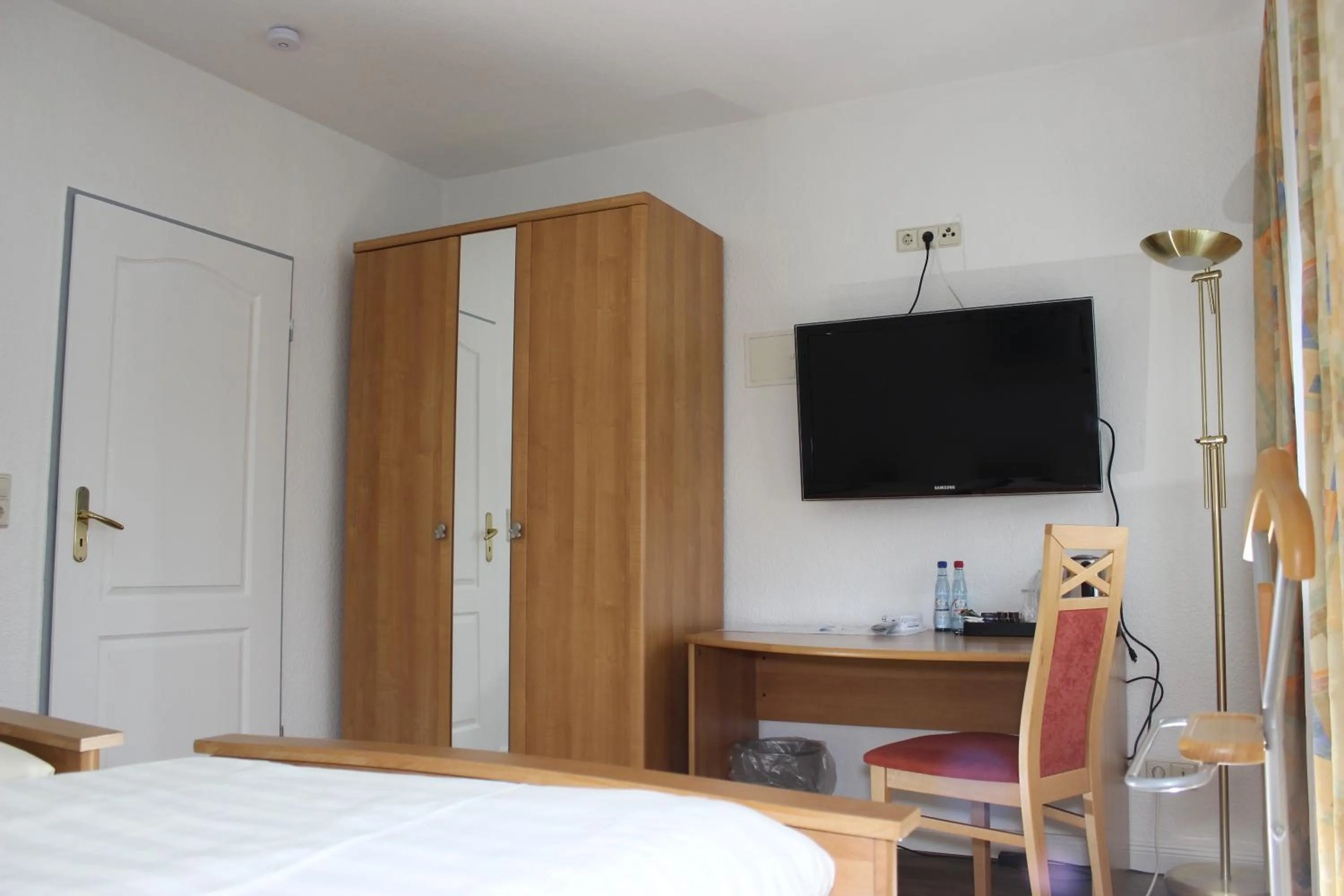 Photo of the whole room, Bed in Aalto Hotel