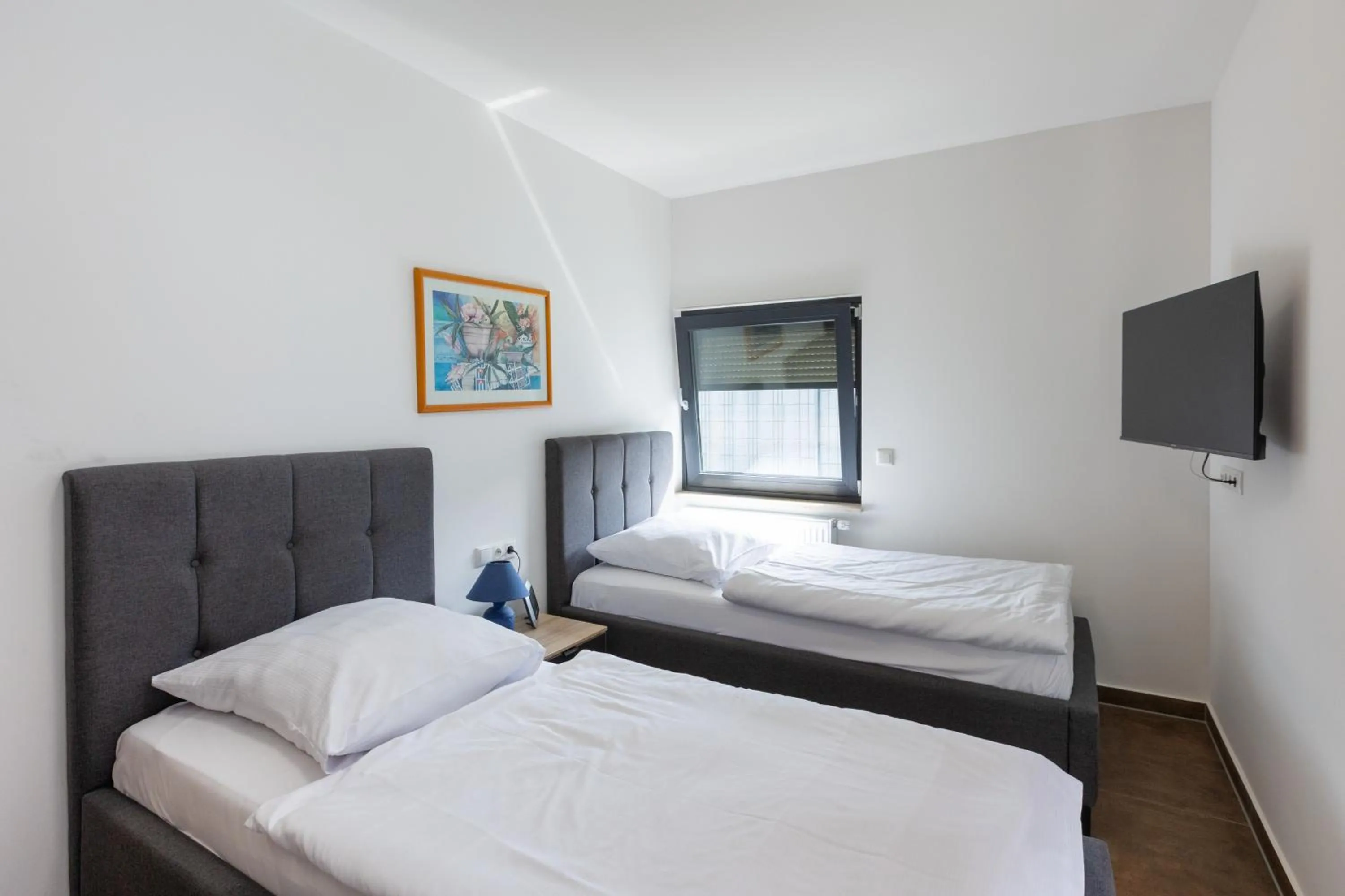 Photo of the whole room, Bed in Aalto Hotel