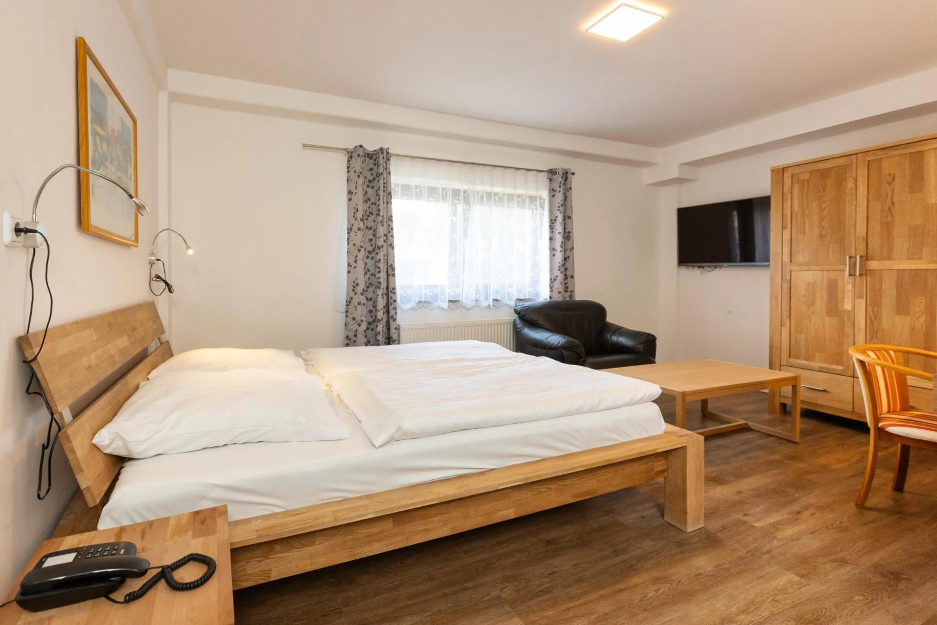 Photo of the whole room, Bed in Aalto Hotel