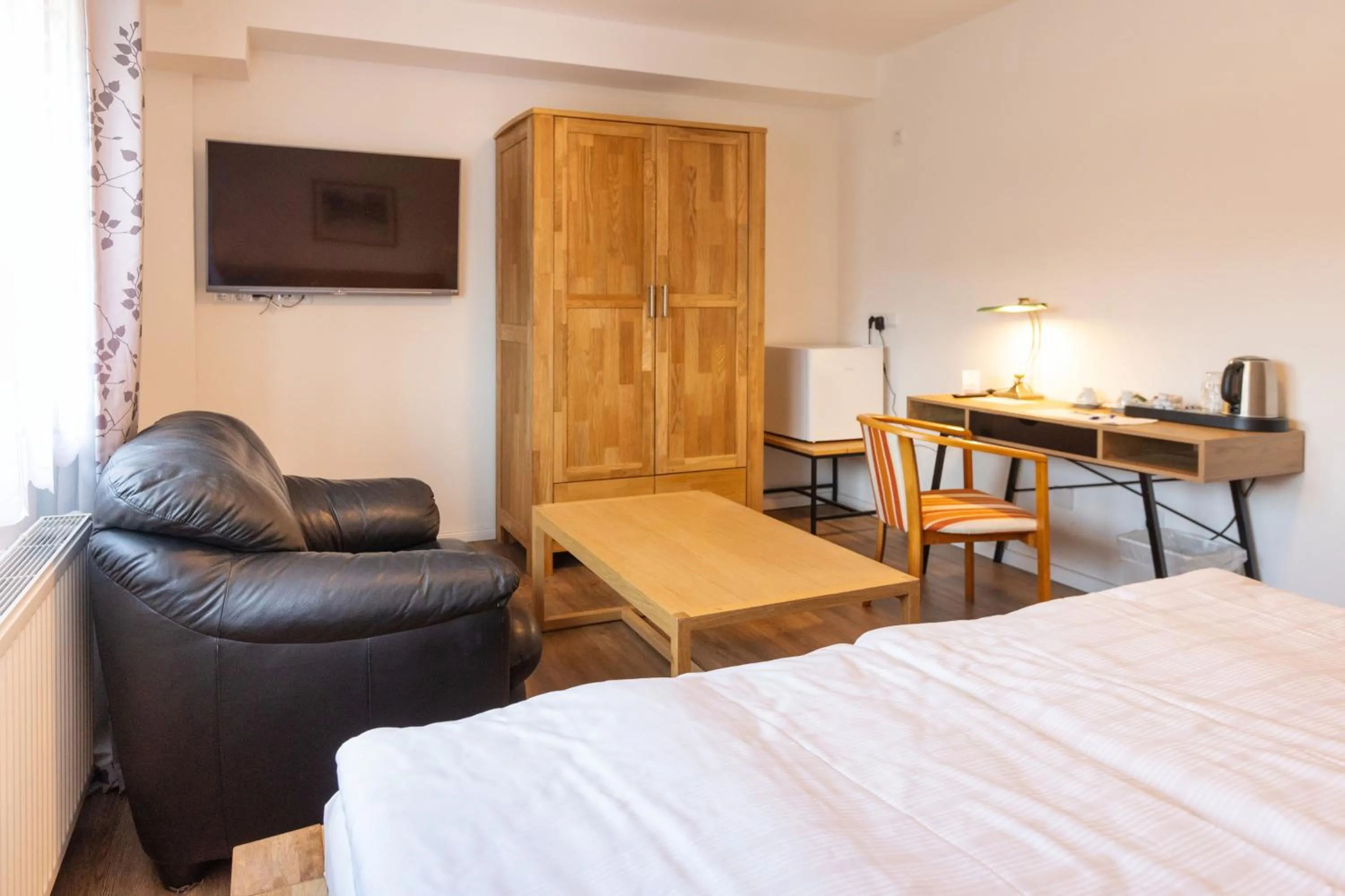 Photo of the whole room, Bed in Aalto Hotel