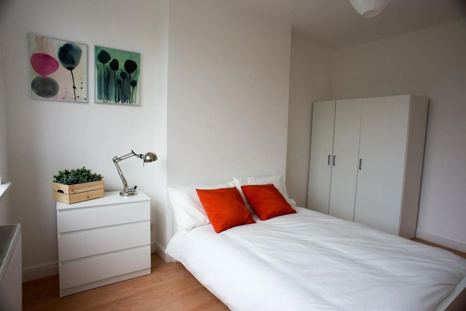 Bedroom, Bed in Tooting Bec Rooms by PrimeCityHosts