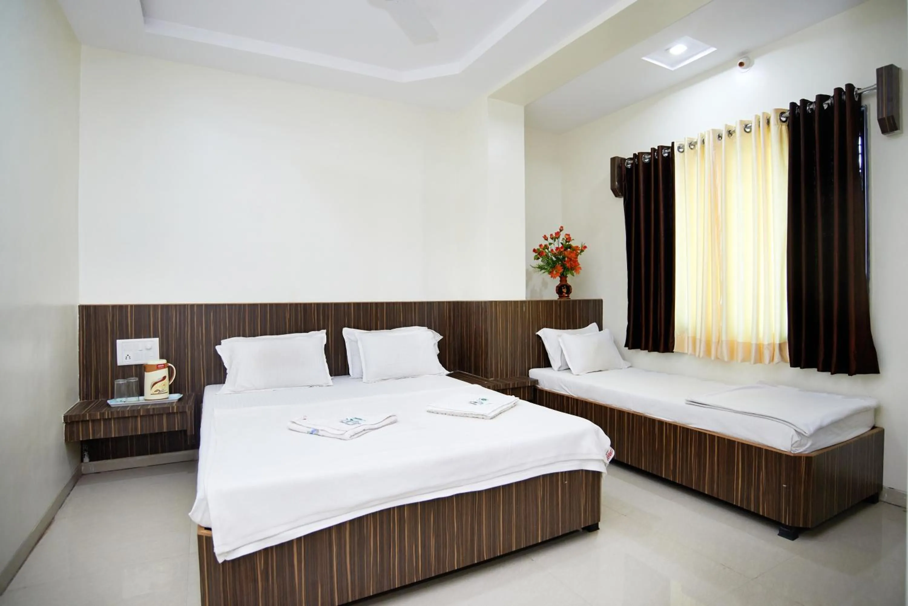 Bed in Blueberry Budget Hotel