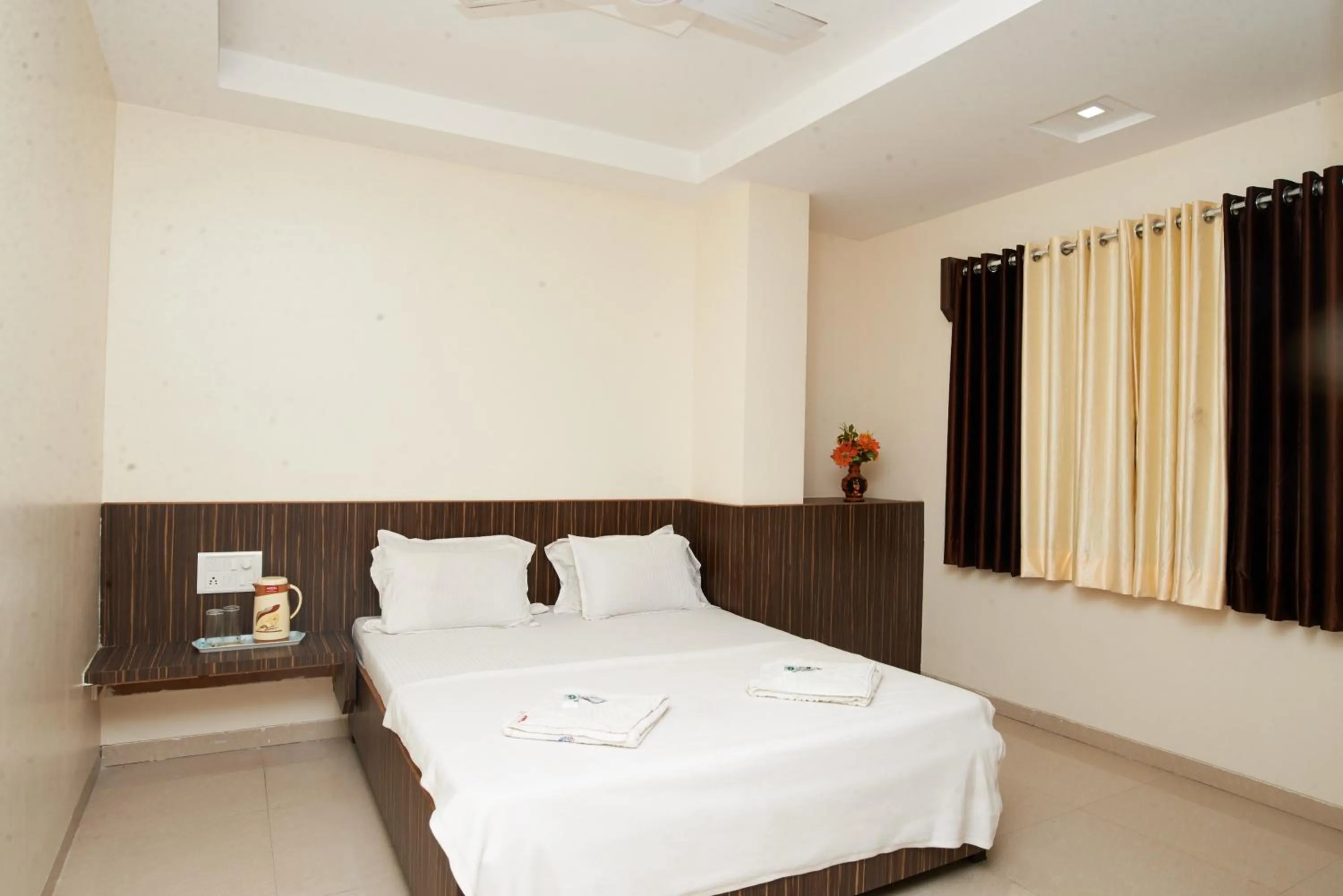 Bed in Blueberry Budget Hotel