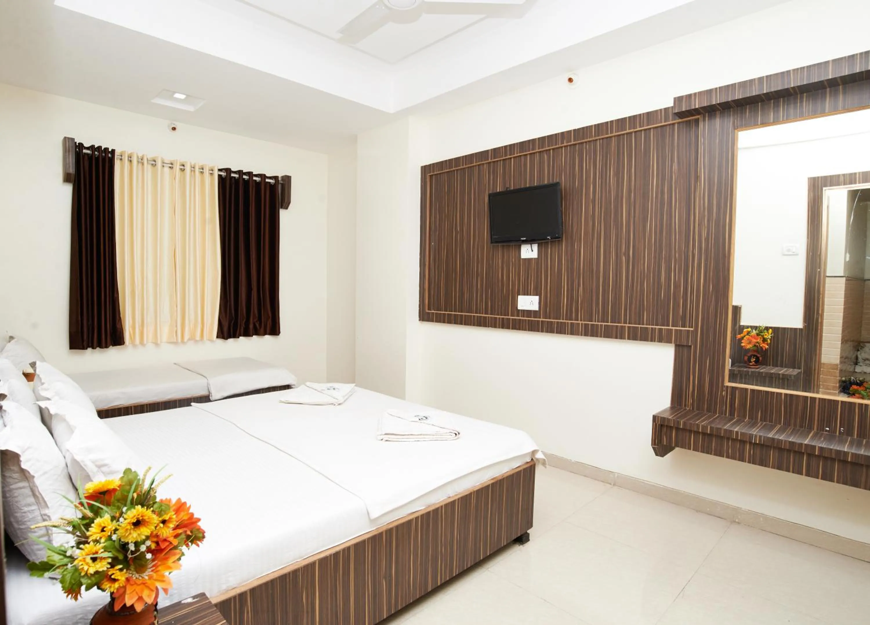 Bed in Blueberry Budget Hotel