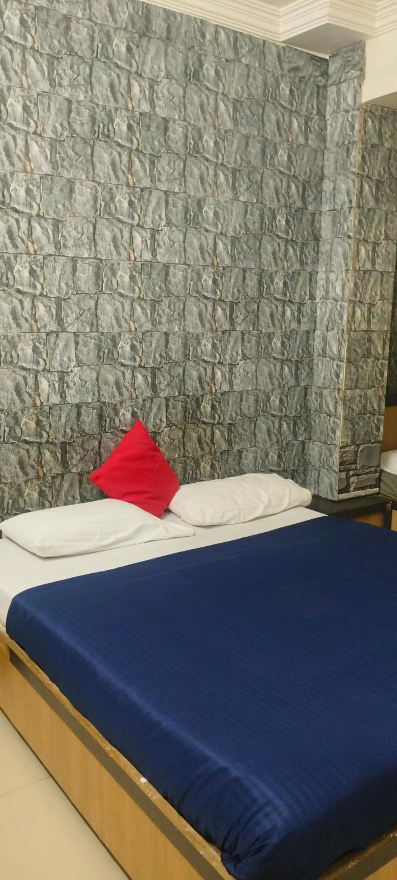 Bed in Blueberry Budget Hotel