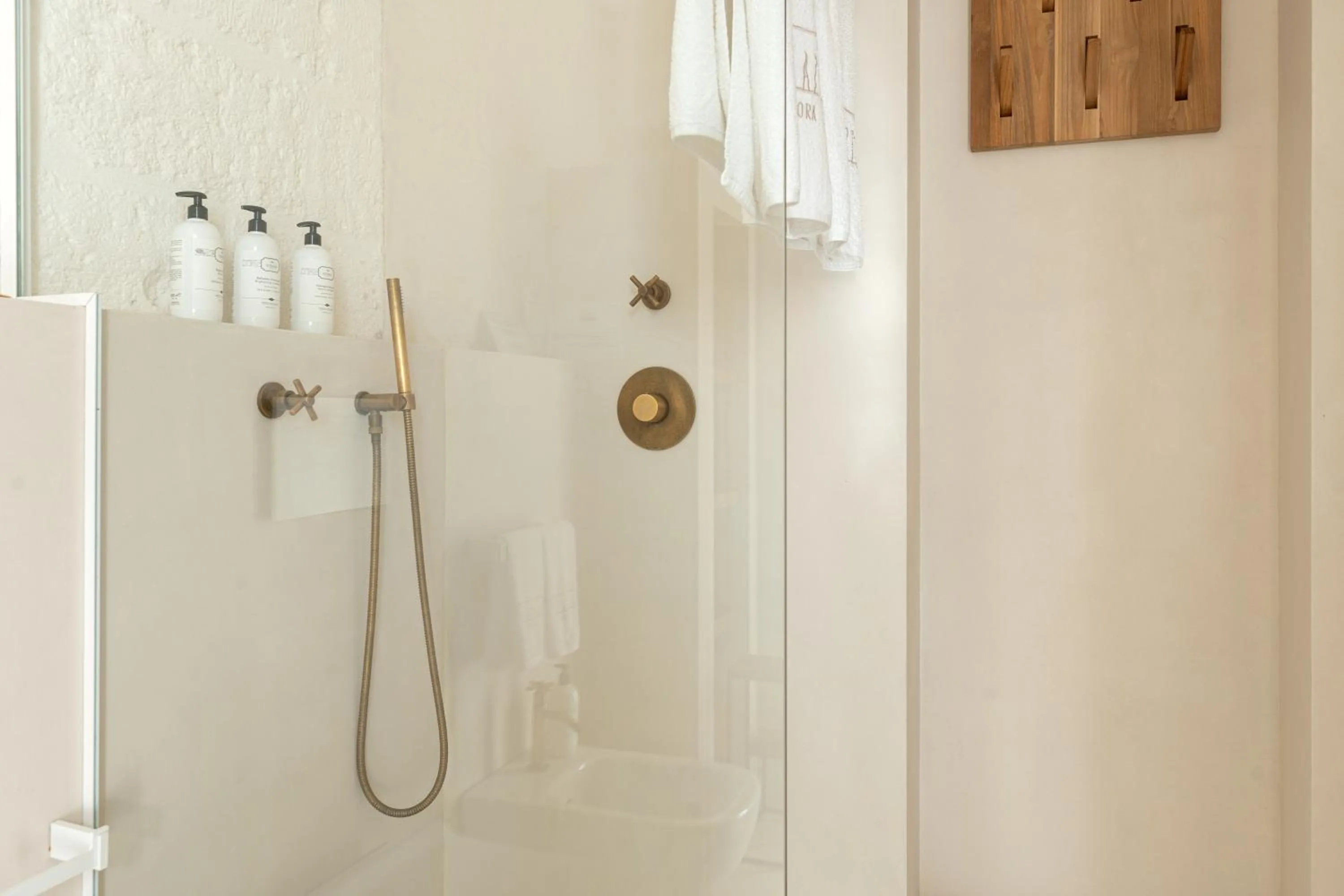 Shower in AL PALAZZO La Dimora by Apulia Hospitality