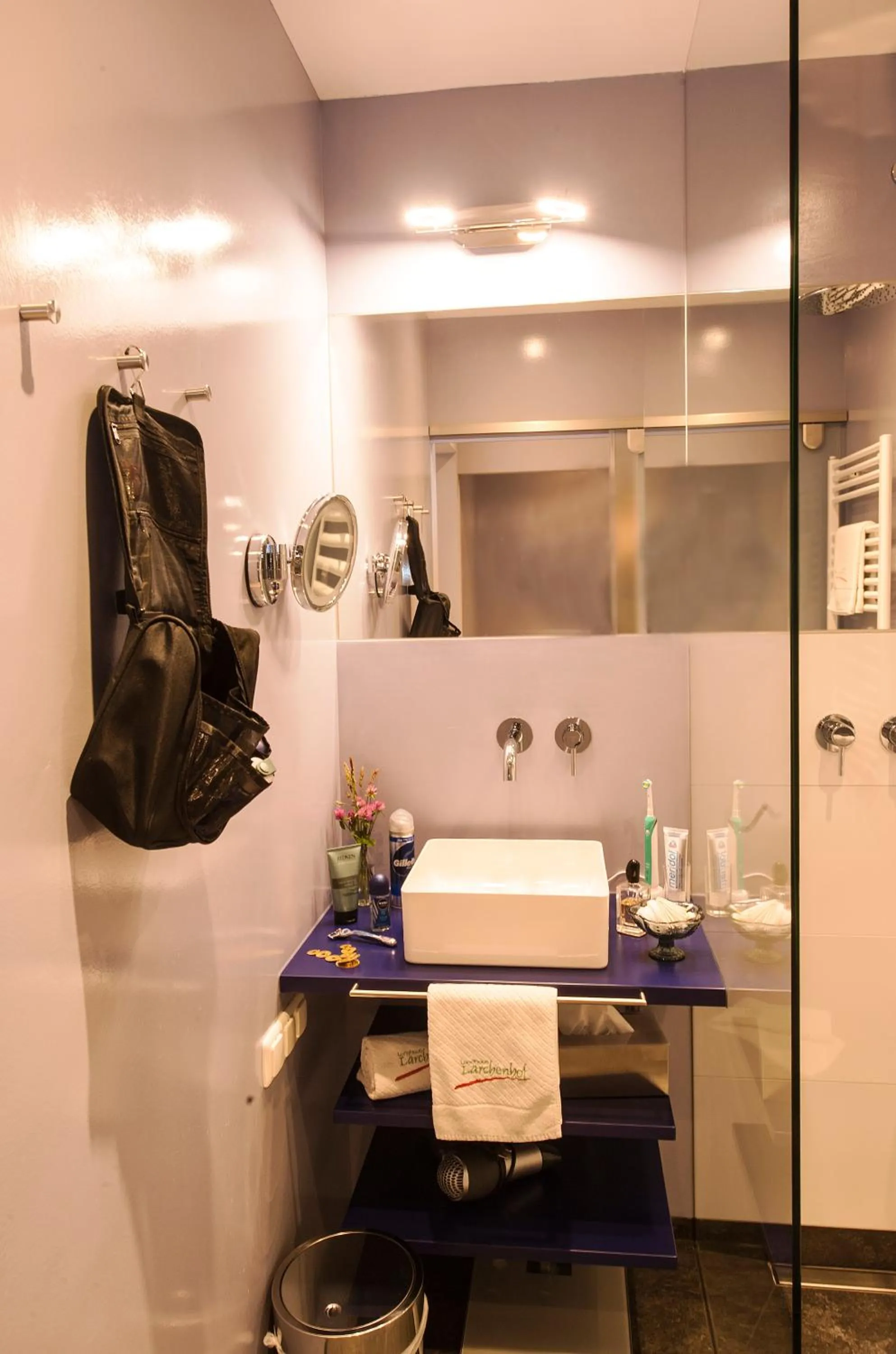 Shower in Hotel LÄRCHENHOF