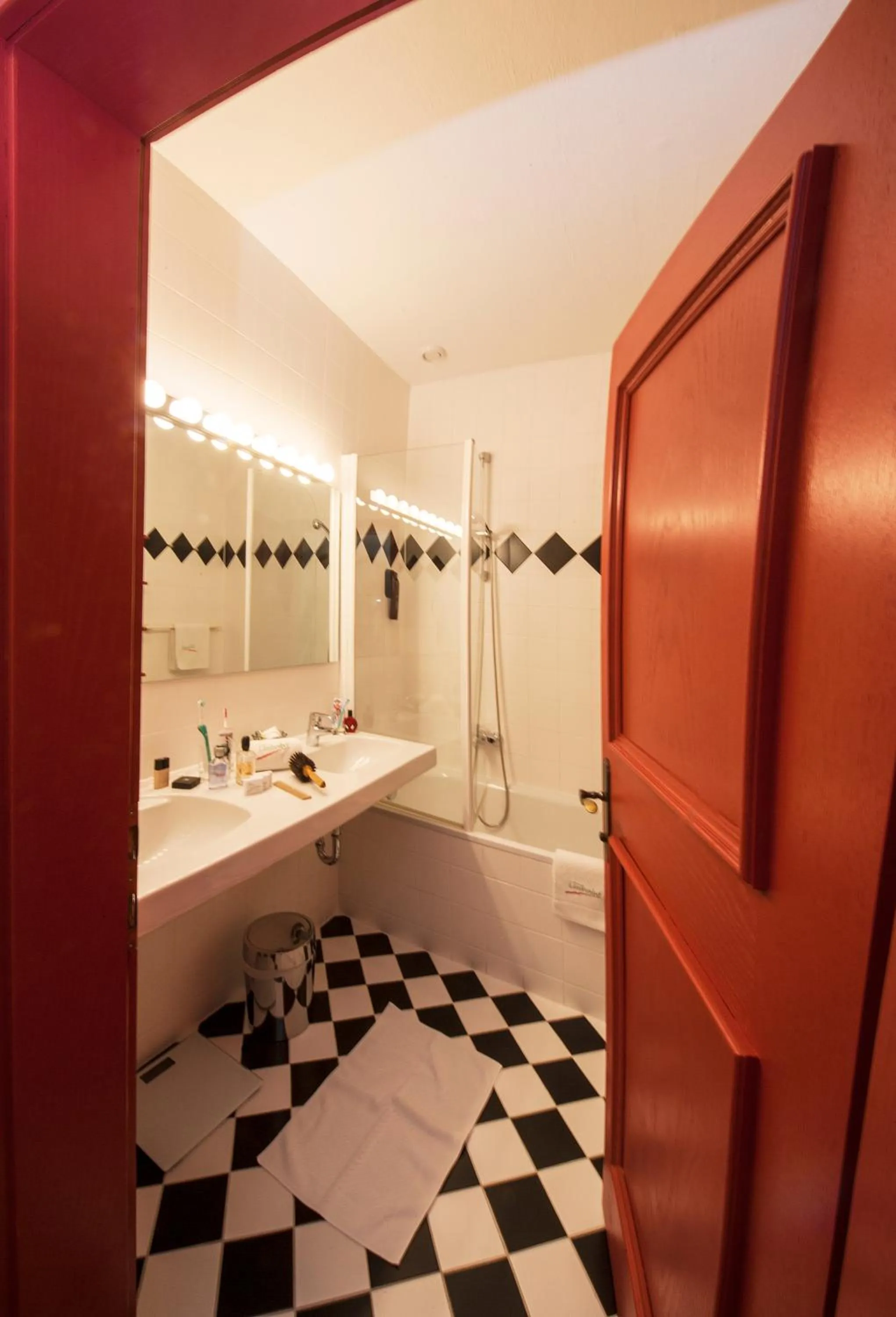 Bathroom in Hotel LÄRCHENHOF