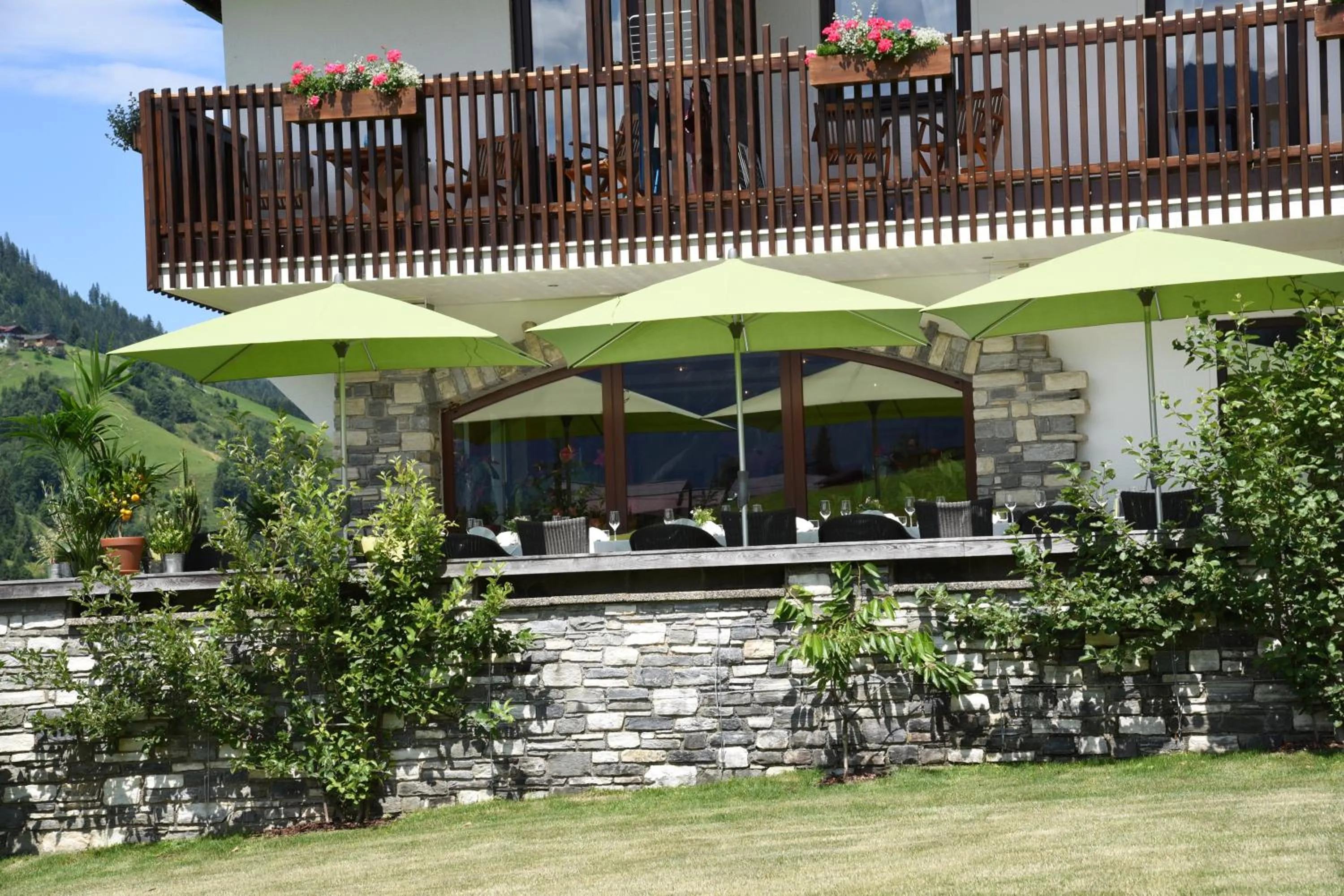 Balcony/Terrace in Hotel LÄRCHENHOF