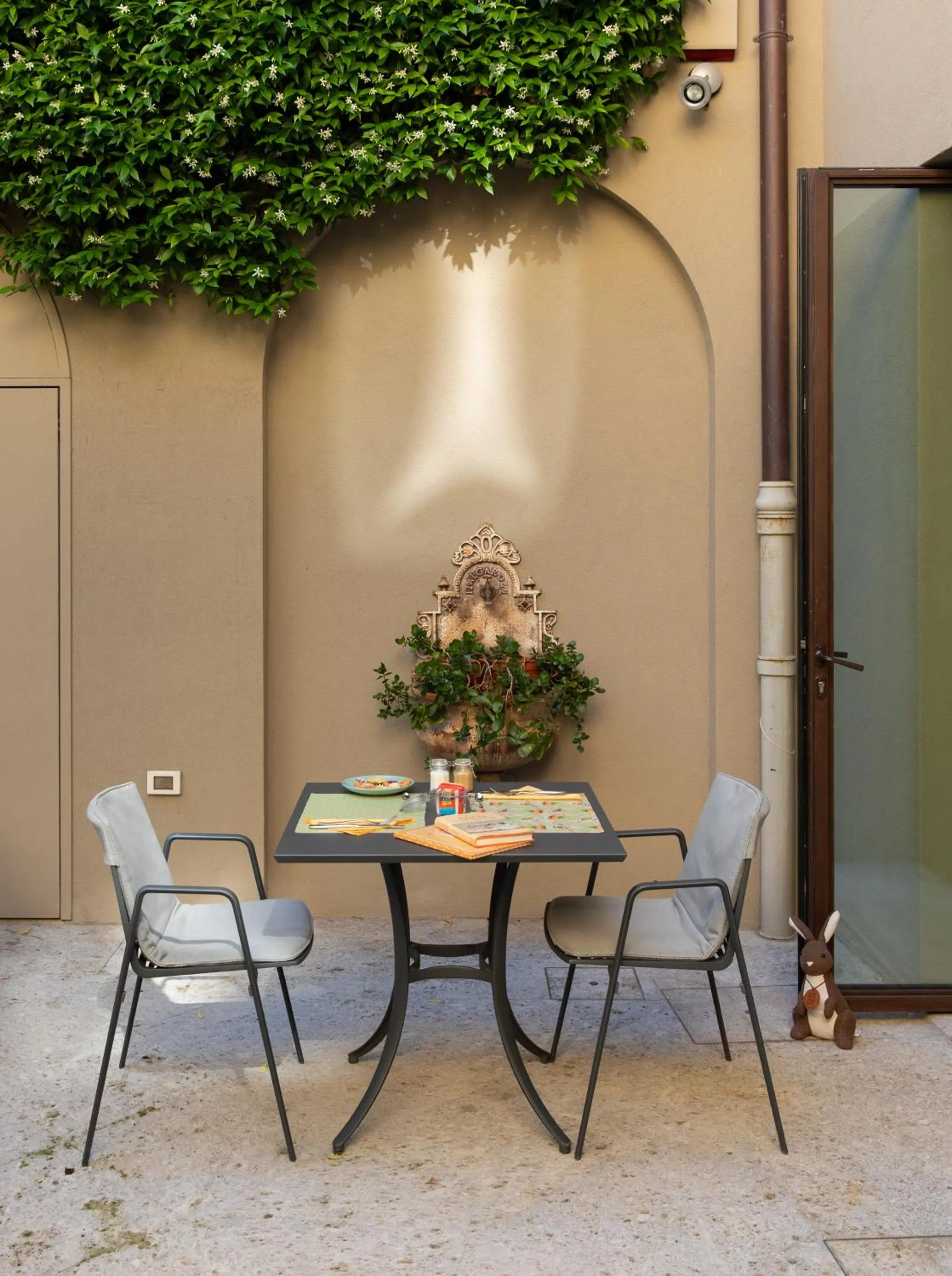 Garden in Casa Gugù Room & Breakfast