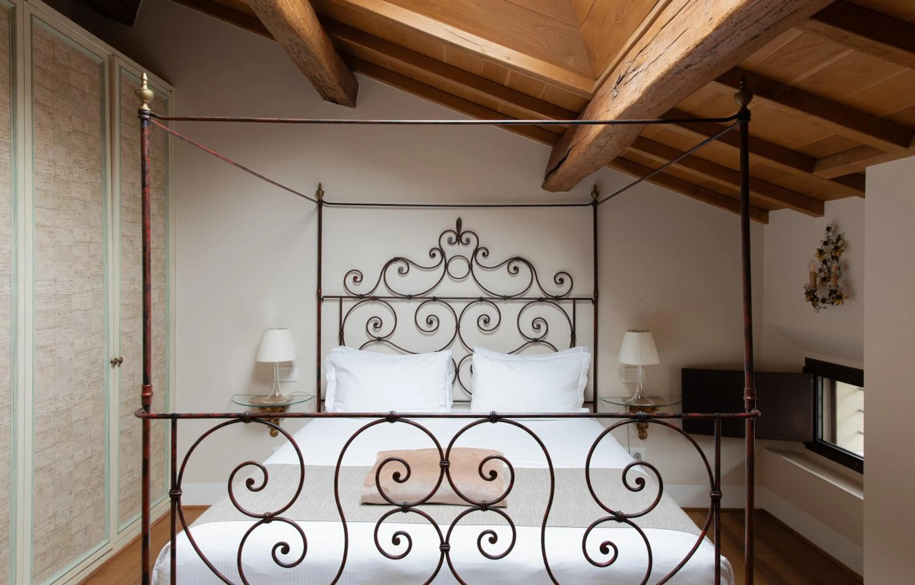 Bed in Casa Gugù Room & Breakfast