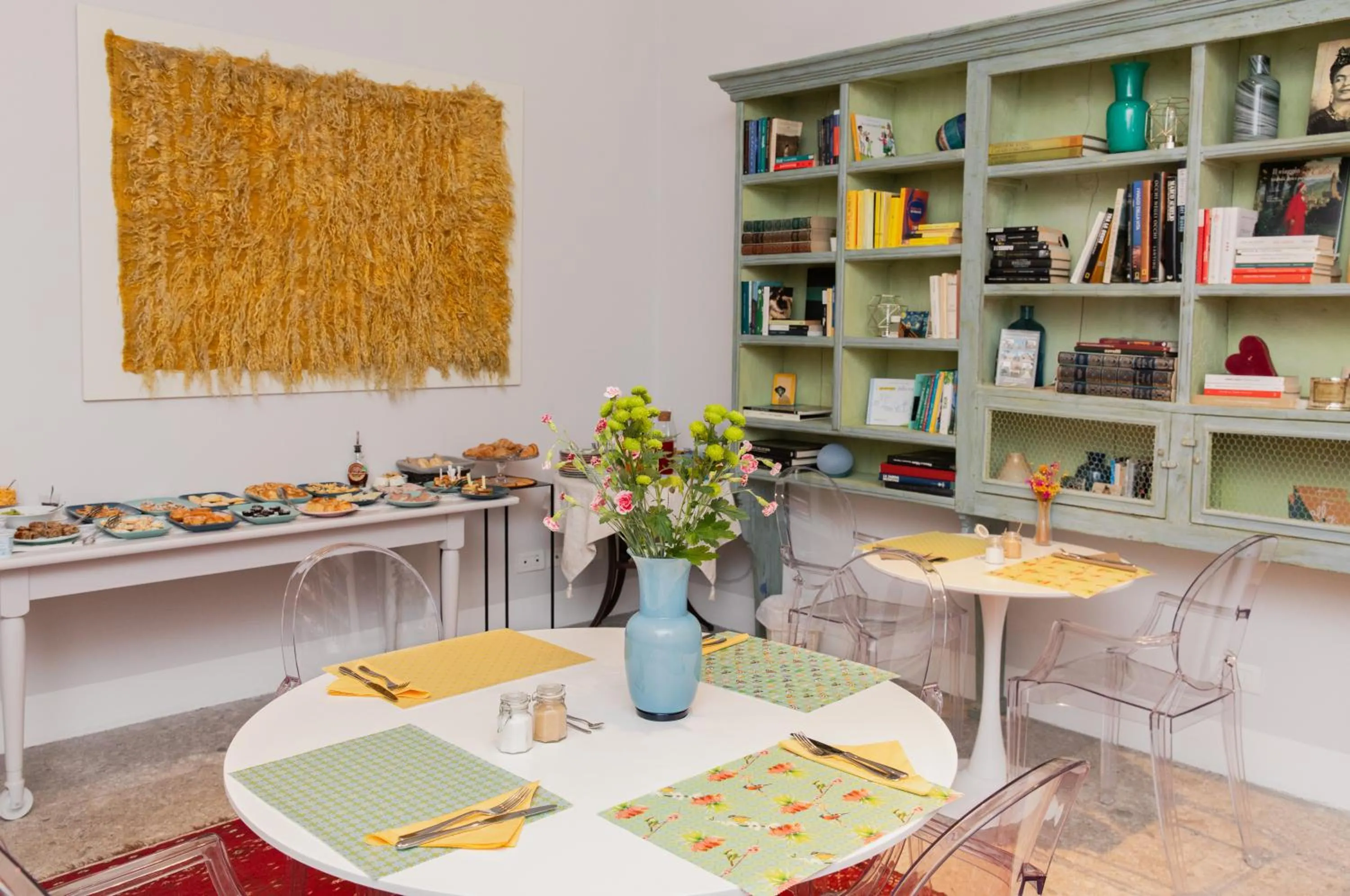 Breakfast in Casa Gugù Room & Breakfast