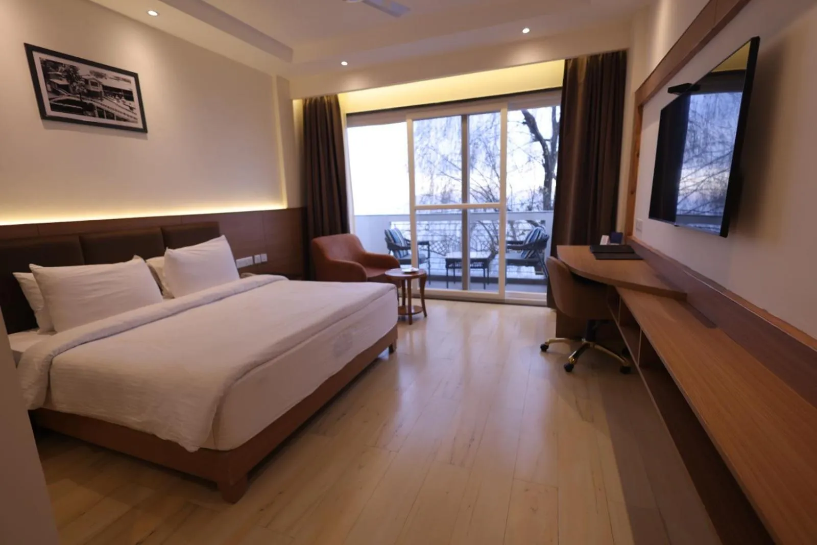 Bed in Ramada by Wyndham Mussoorie Mall Road