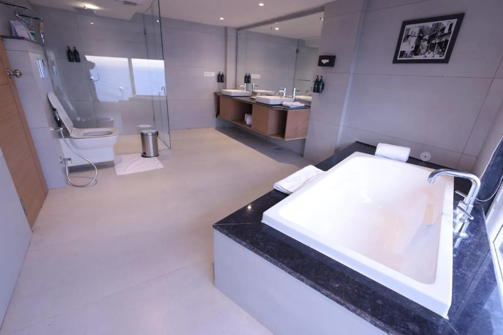 Ramada by Wyndham Mussoorie Mall Road