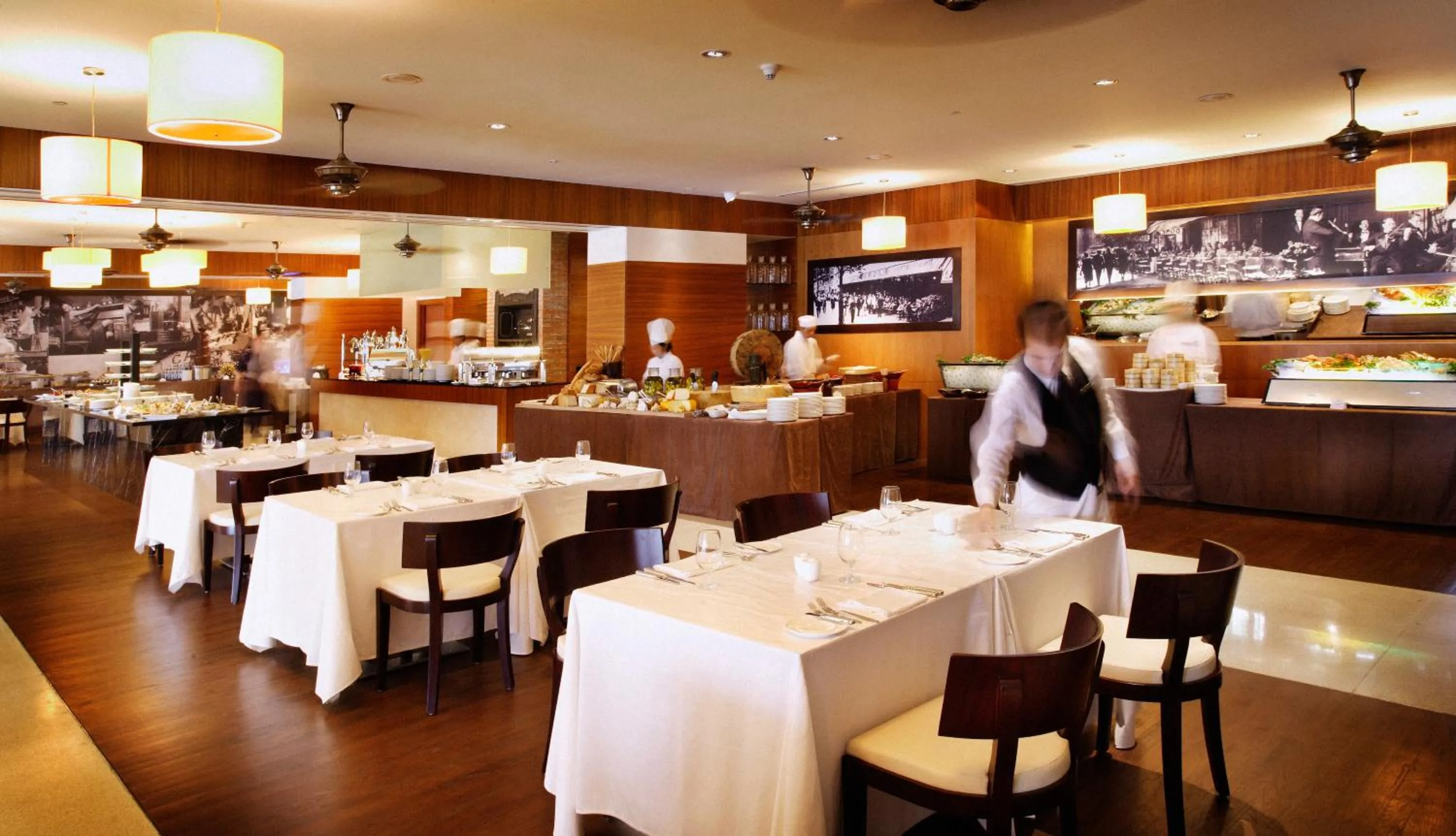 Restaurant/places to eat in InterContinental Hanoi Westlake by IHG