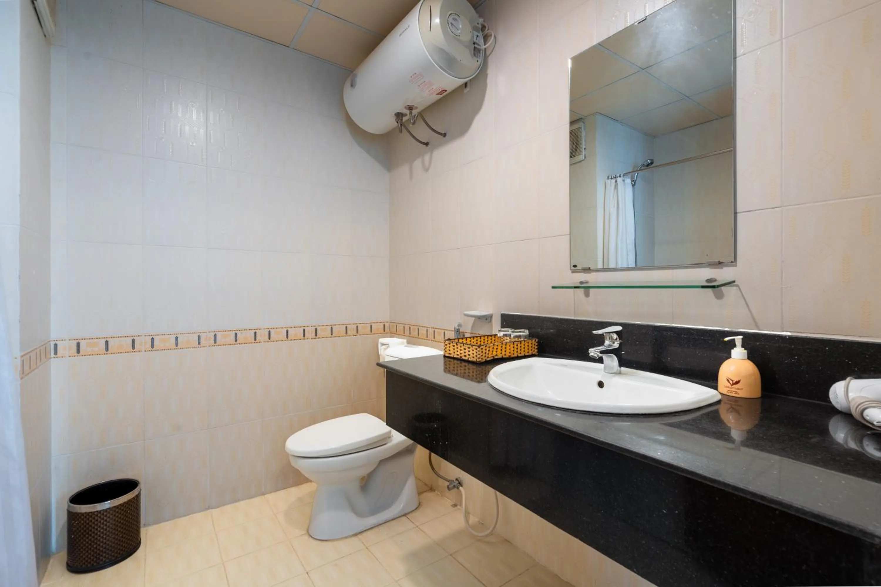 Toilet in BIDV Beach Hotel Nha Trang