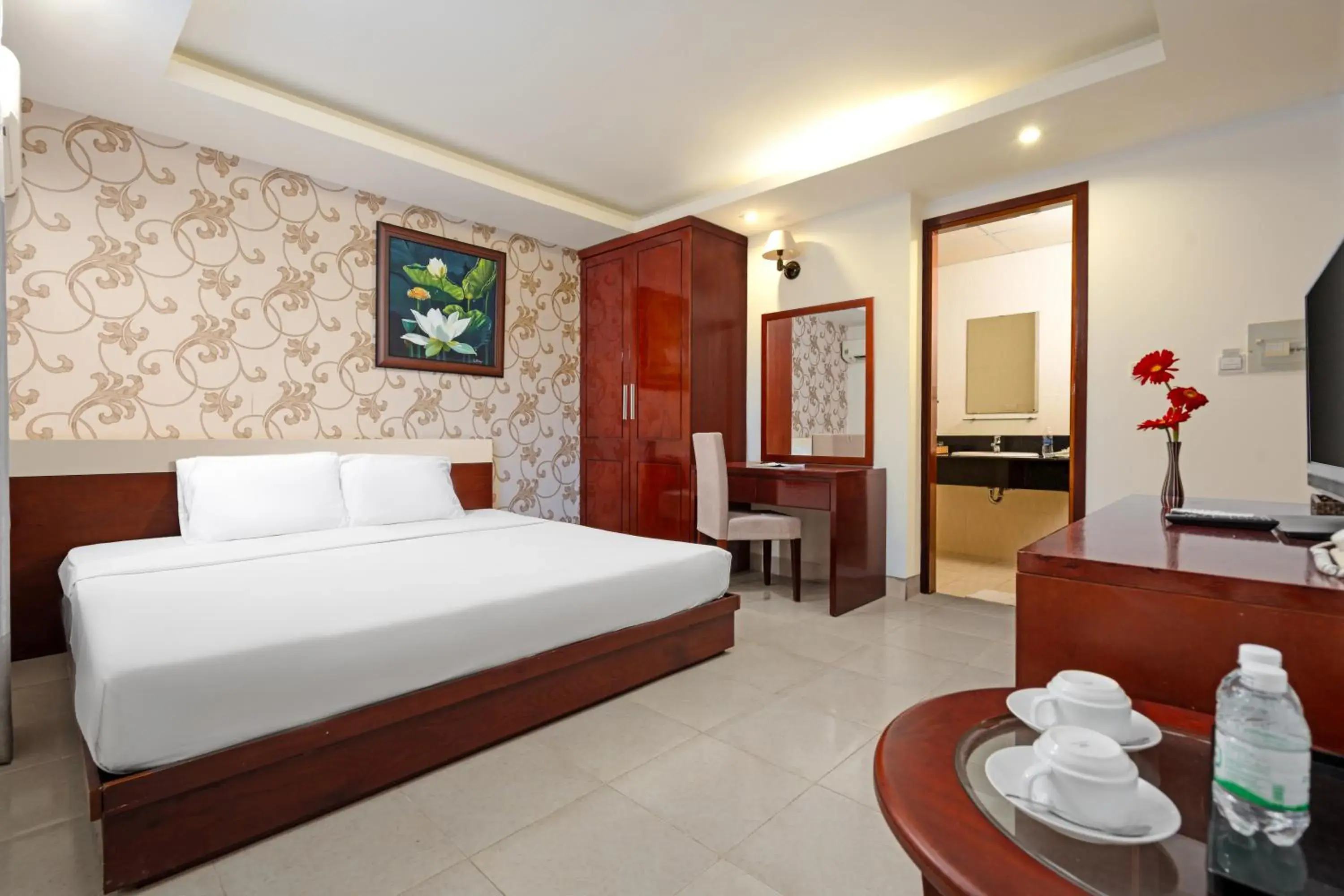 Deluxe Double Room with Balcony in BIDV Beach Hotel Nha Trang Deluxe Double Room with Balcony in BIDV Beach Hotel Nha Trang