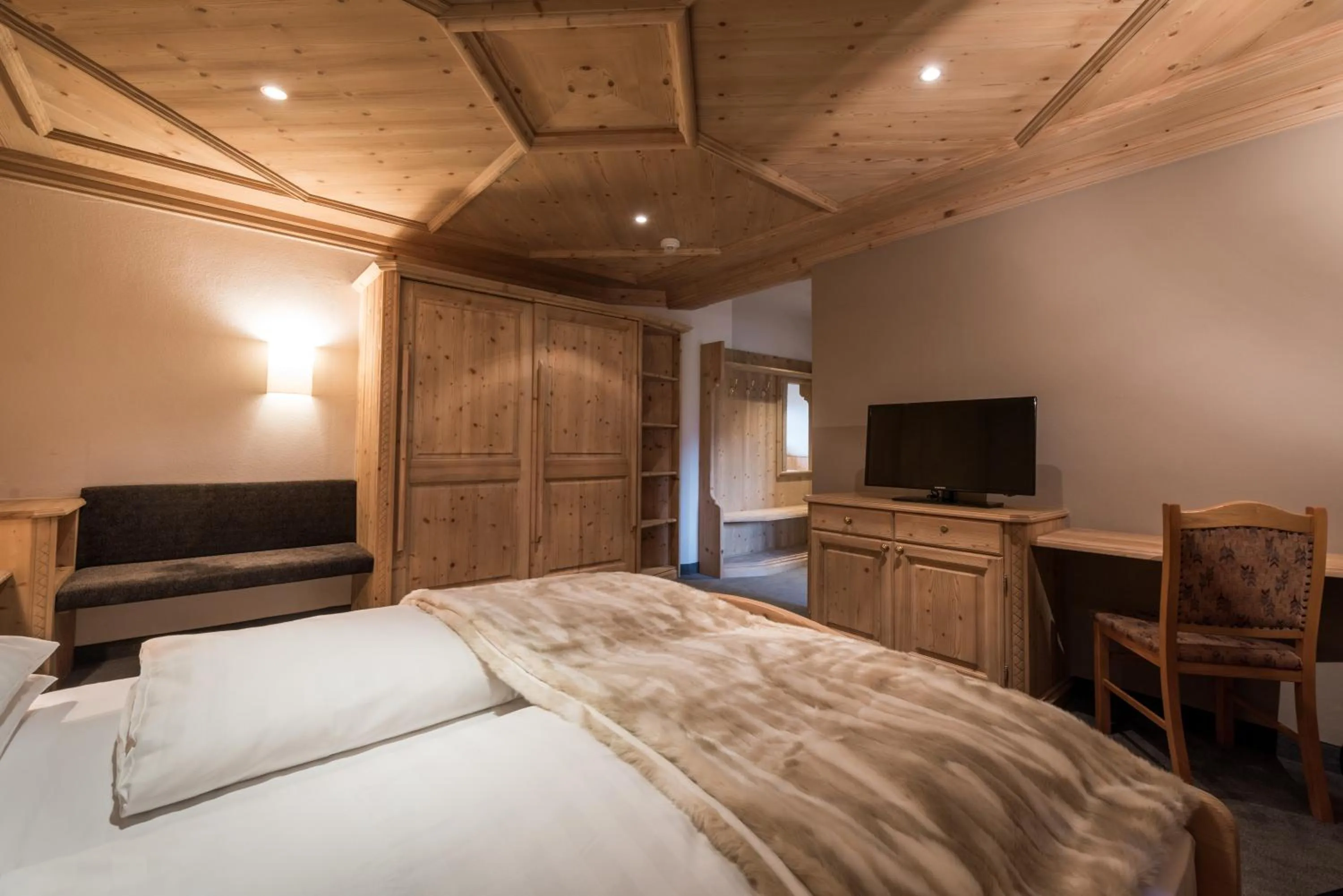 Photo of the whole room, Bed in Hotel Winterbauer