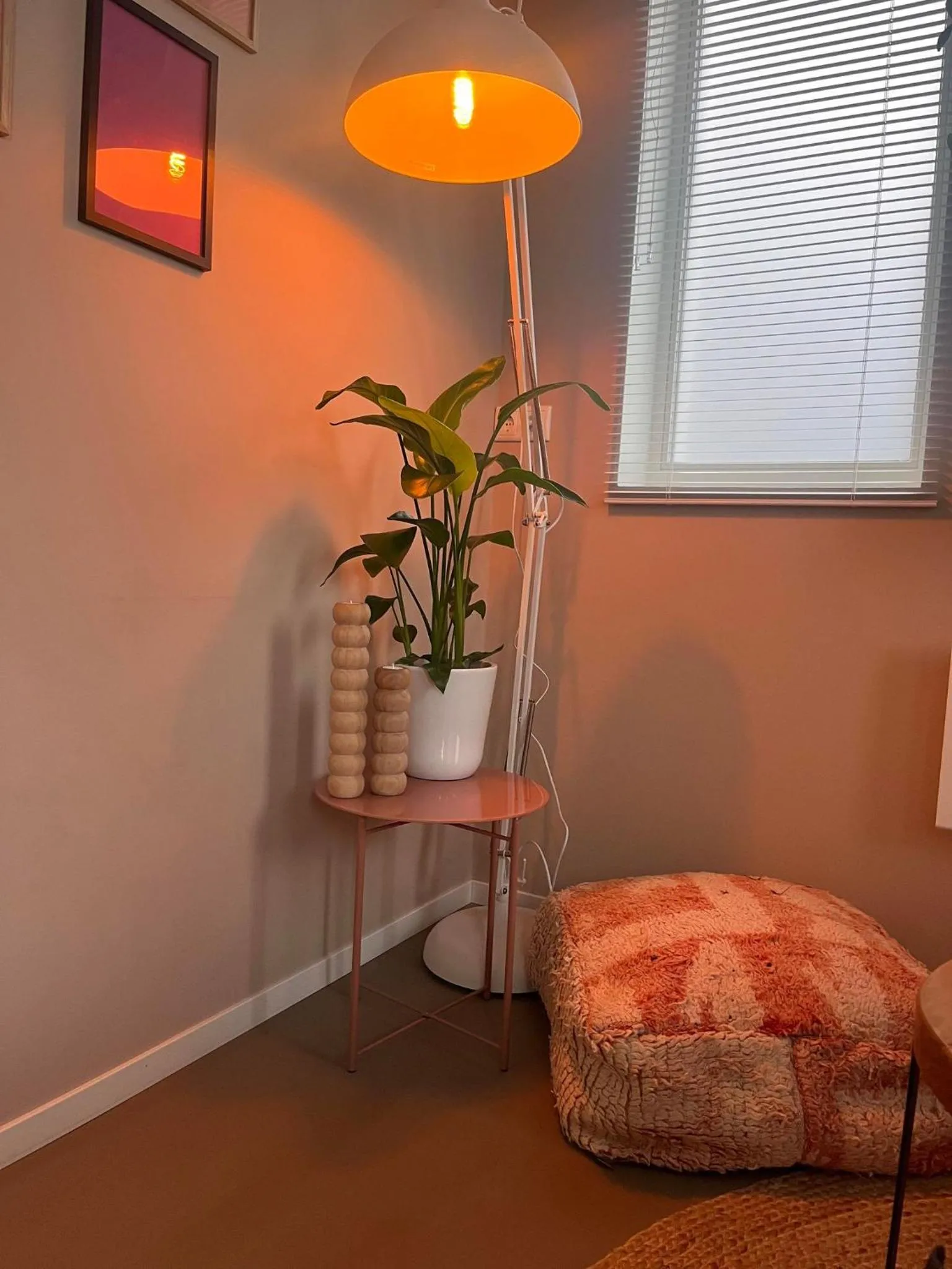 Decorative detail, Bed in B&B De Terpen
